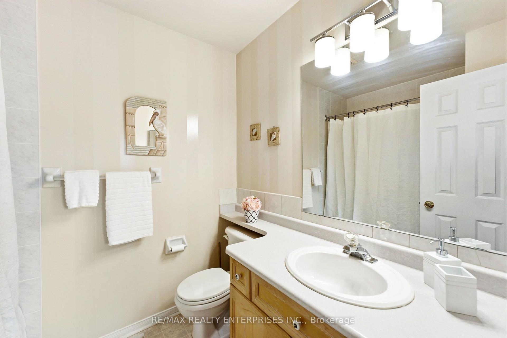 Photo 17 of 1 Huron Court, Clarington, Newcastle — HOMEH