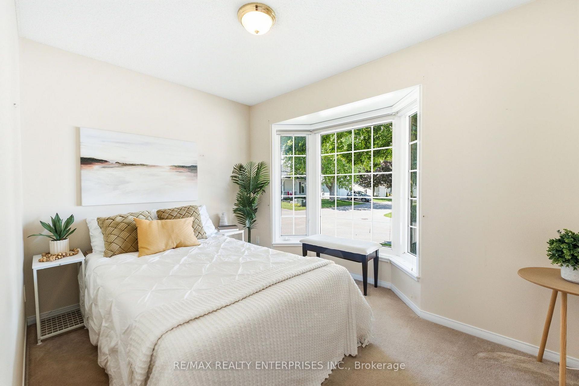 Photo 19 of 1 Huron Court, Clarington, Newcastle — HOMEH