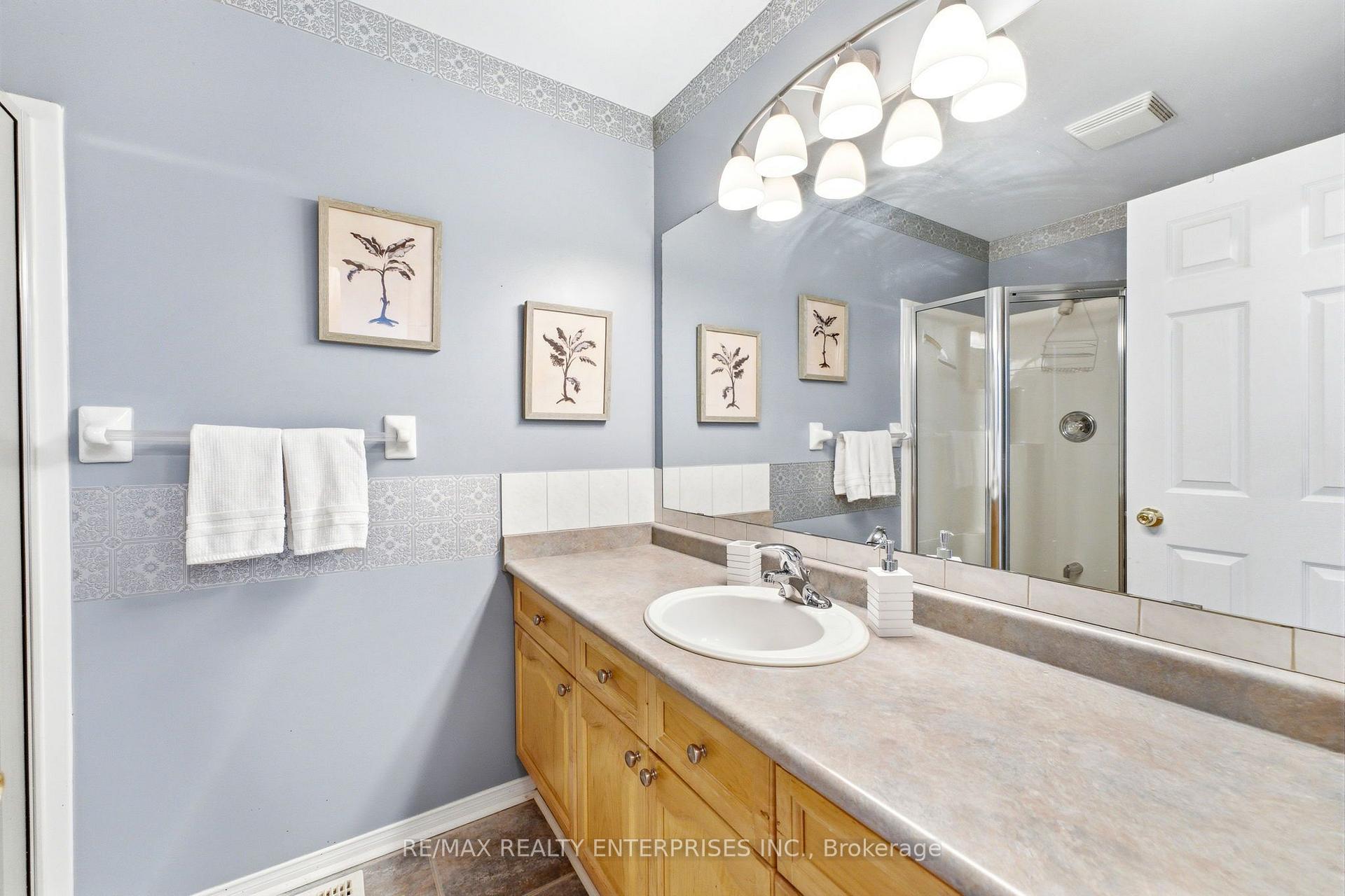 Photo 21 of 1 Huron Court, Clarington, Newcastle — HOMEH