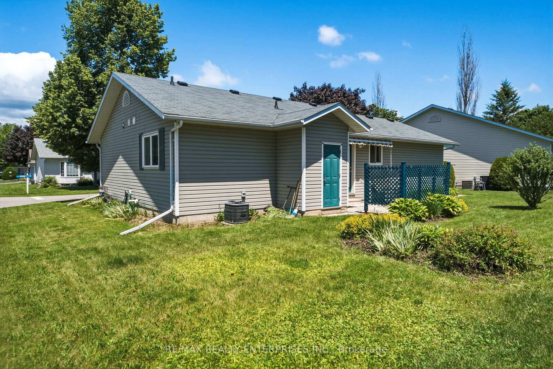 Photo 24 of 1 Huron Court, Clarington, Newcastle — HOMEH
