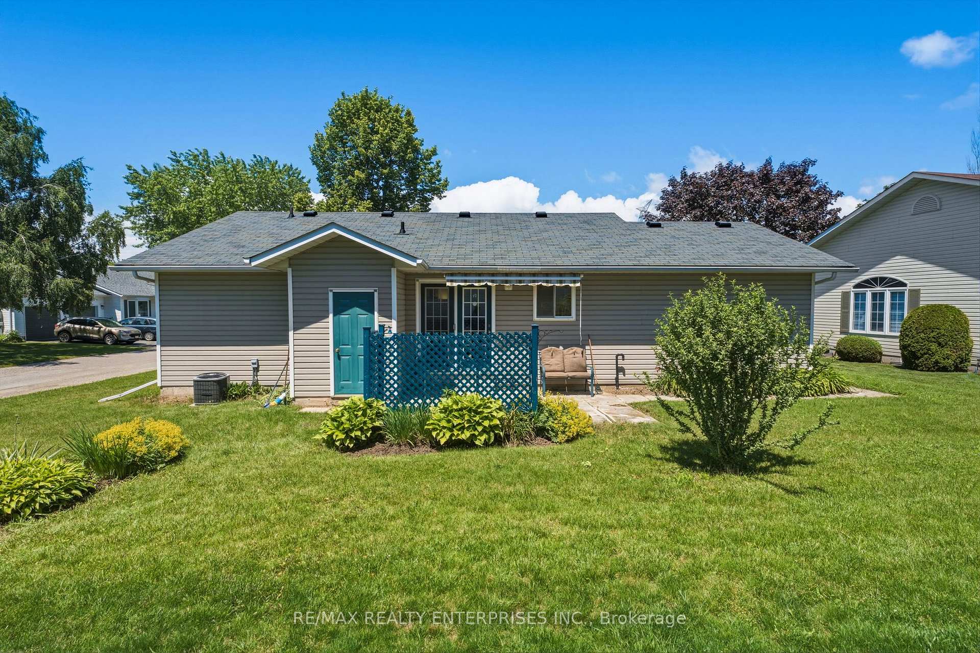 Photo 25 of 1 Huron Court, Clarington, Newcastle — HOMEH