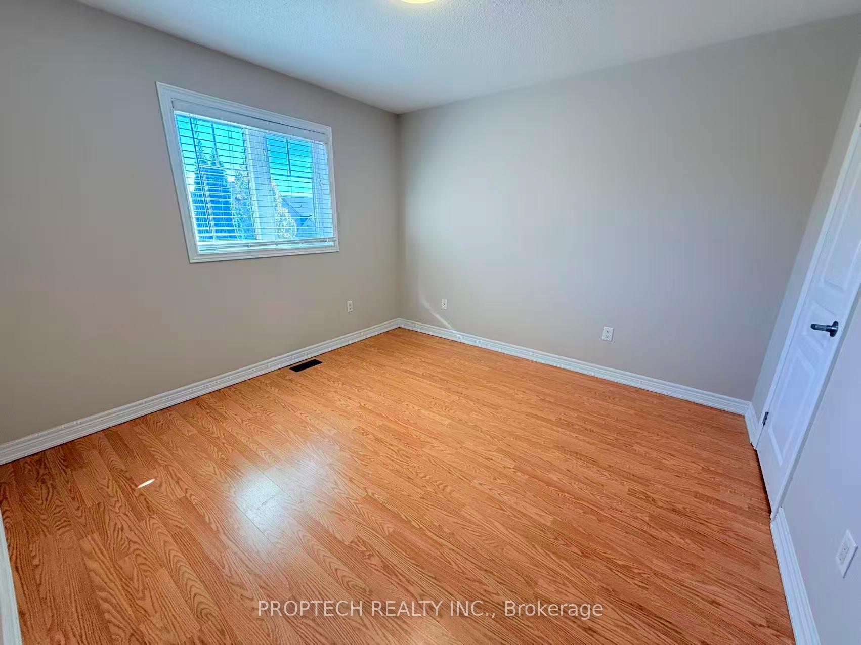 Photo 23 of 61 Braehead Drive, Richmond Hill, Jefferson — HOMEH