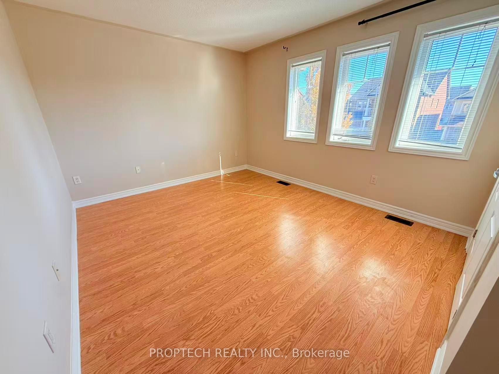 Photo 27 of 61 Braehead Drive, Richmond Hill, Jefferson — HOMEH