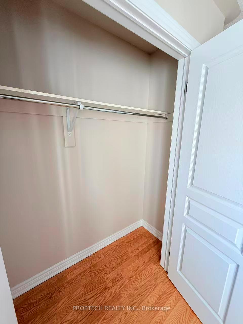 Photo 28 of 61 Braehead Drive, Richmond Hill, Jefferson — HOMEH