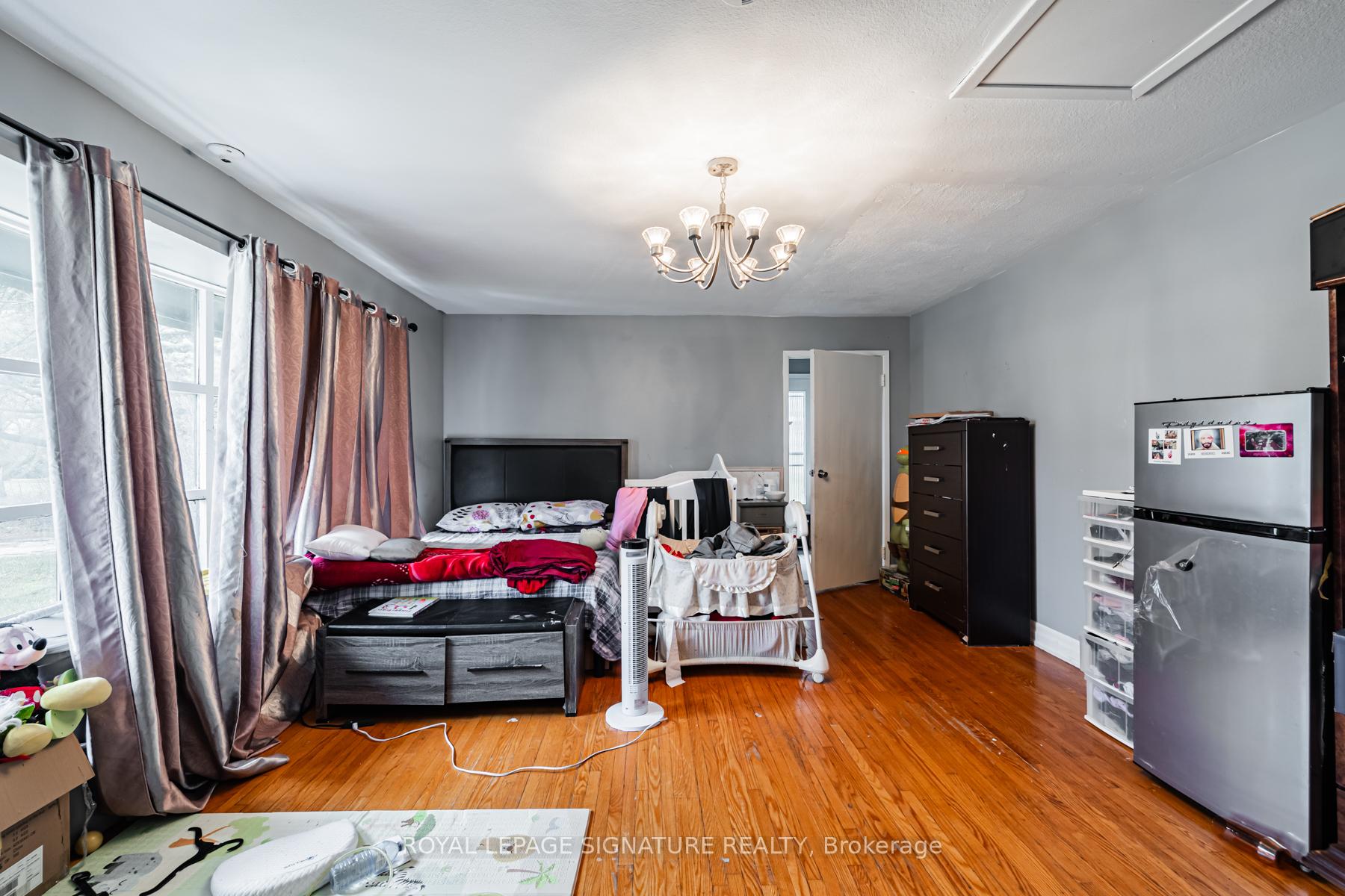 Photo 2 of 50 Collard Drive, King, King City — HOMEH