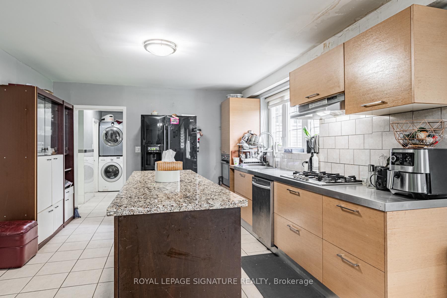 Photo 19 of 50 Collard Drive, King, King City — HOMEH