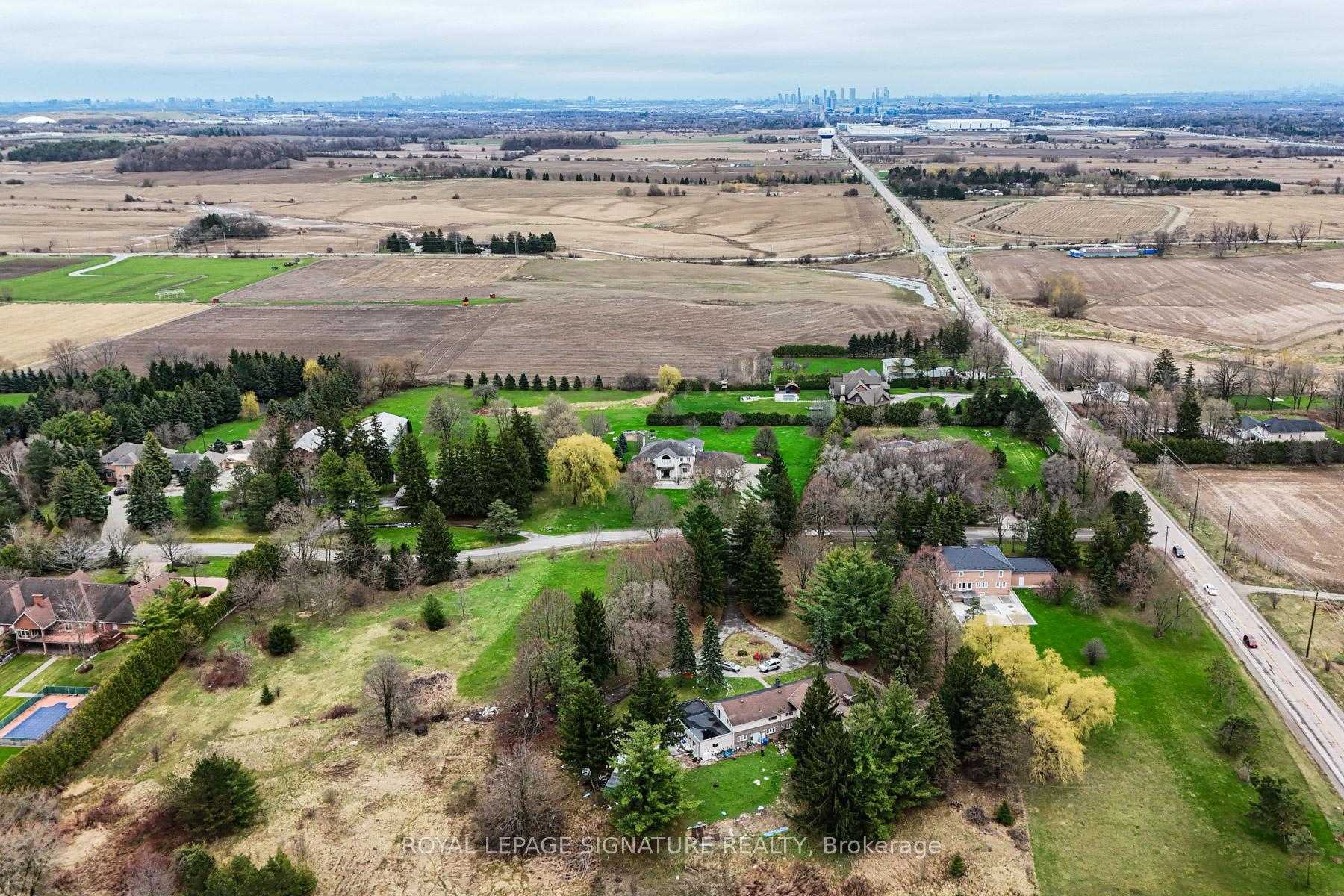 Photo 44 of 50 Collard Drive, King, King City — HOMEH