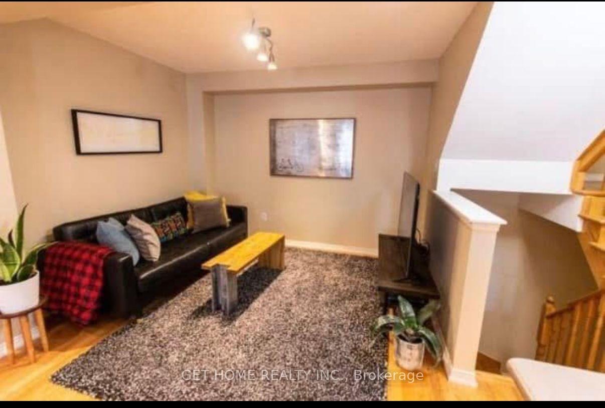 Photo 3 of 25 Silvester Street, Ajax, Central East — HOMEH