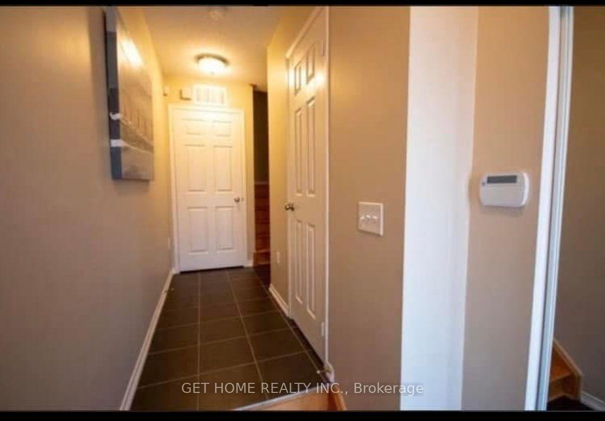Photo 4 of 25 Silvester Street, Ajax, Central East — HOMEH