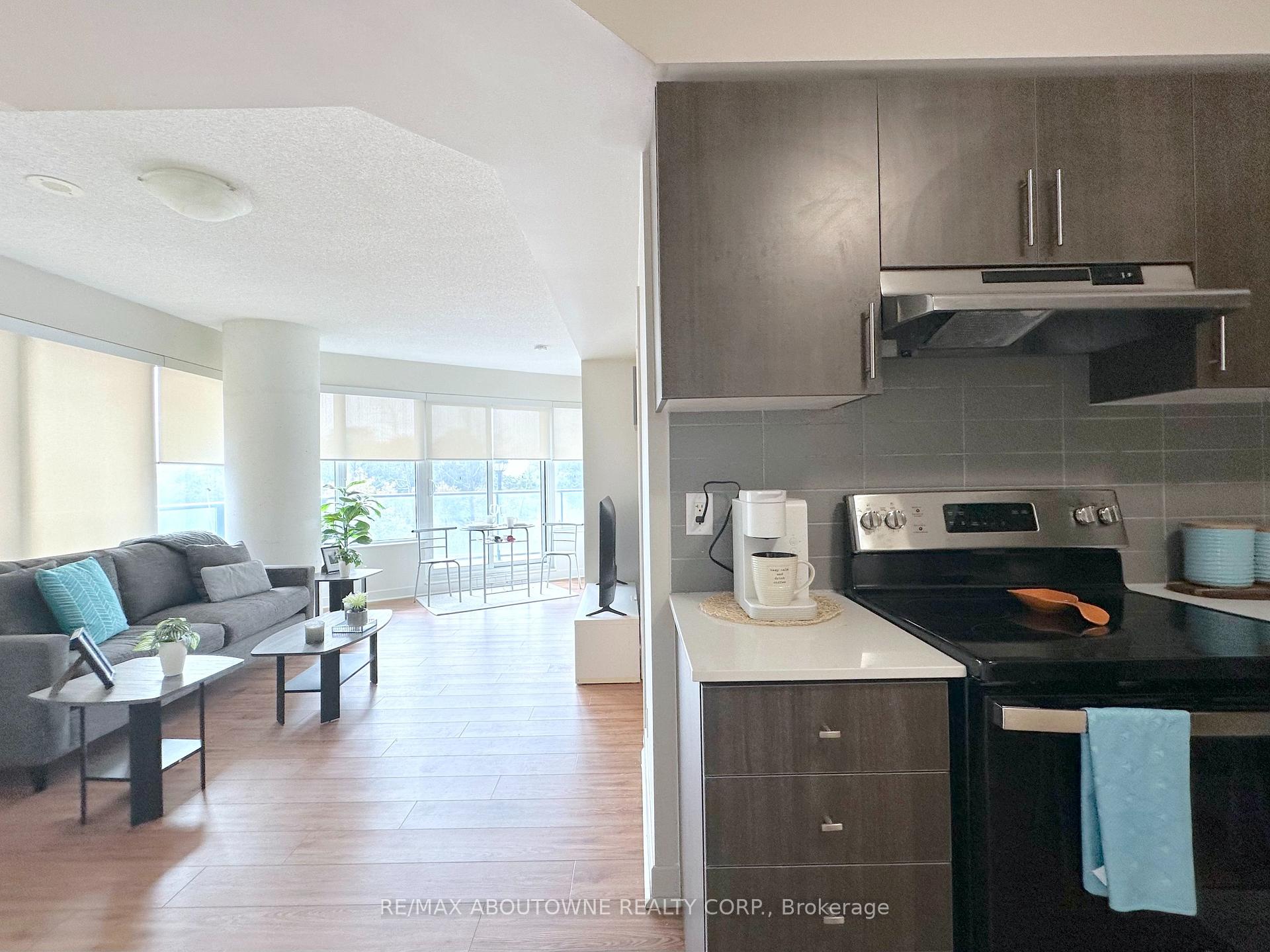 Photo 3 of Unit 204, 188 Clark Boulevard, Brampton, Queen Street Corridor — HOMEH