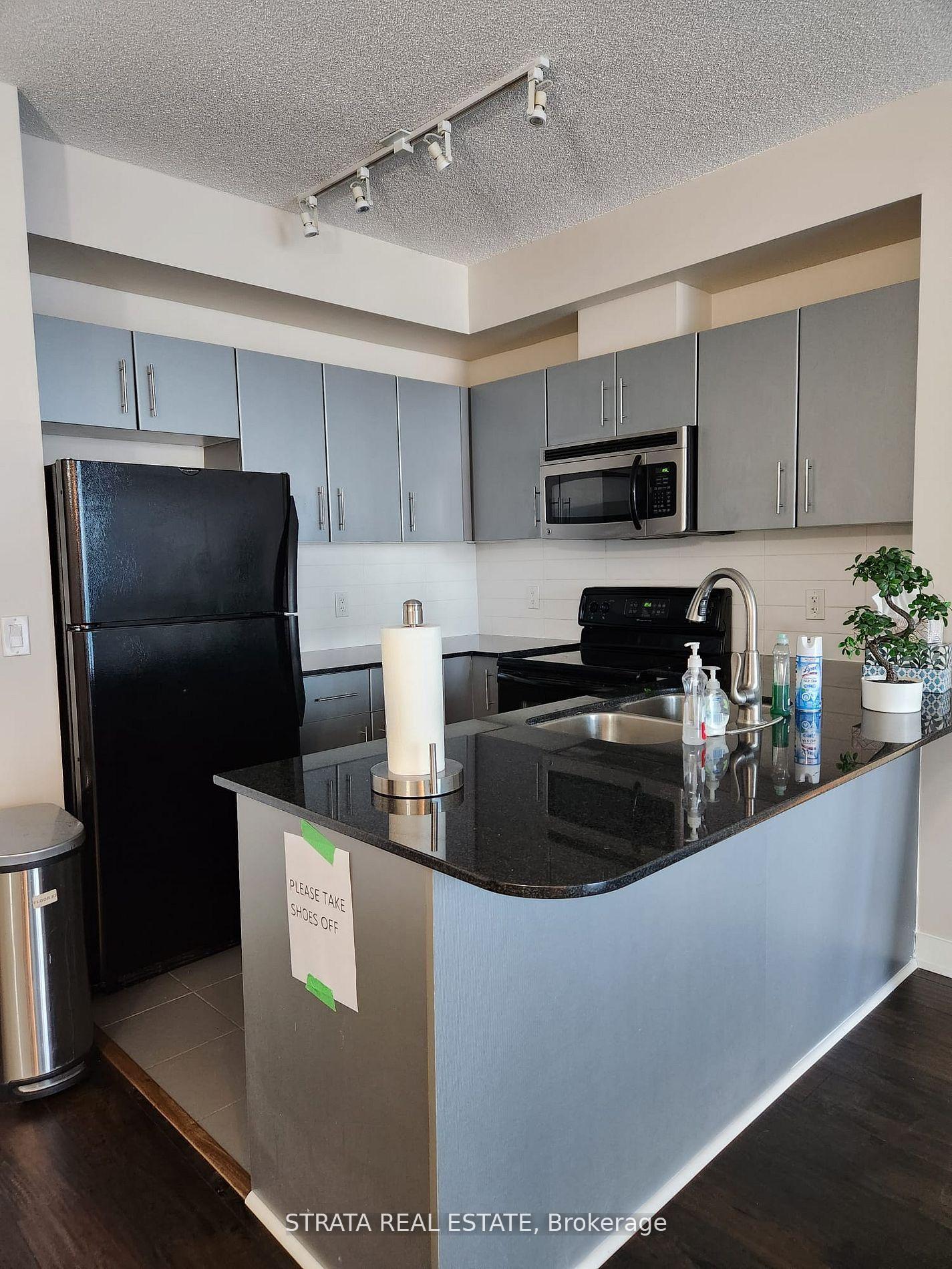 Photo 4 of Unit 2101, 12 yonge Street, Toronto, Waterfront Communities — HOMEH