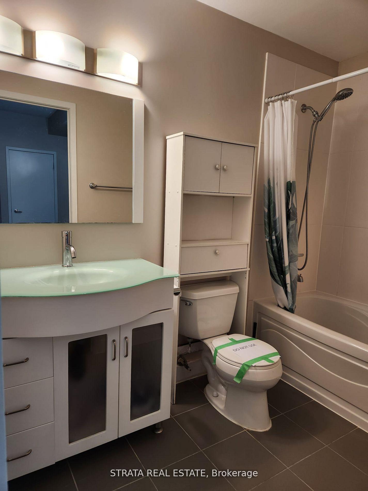 Photo 6 of Unit 2101, 12 yonge Street, Toronto, Waterfront Communities — HOMEH