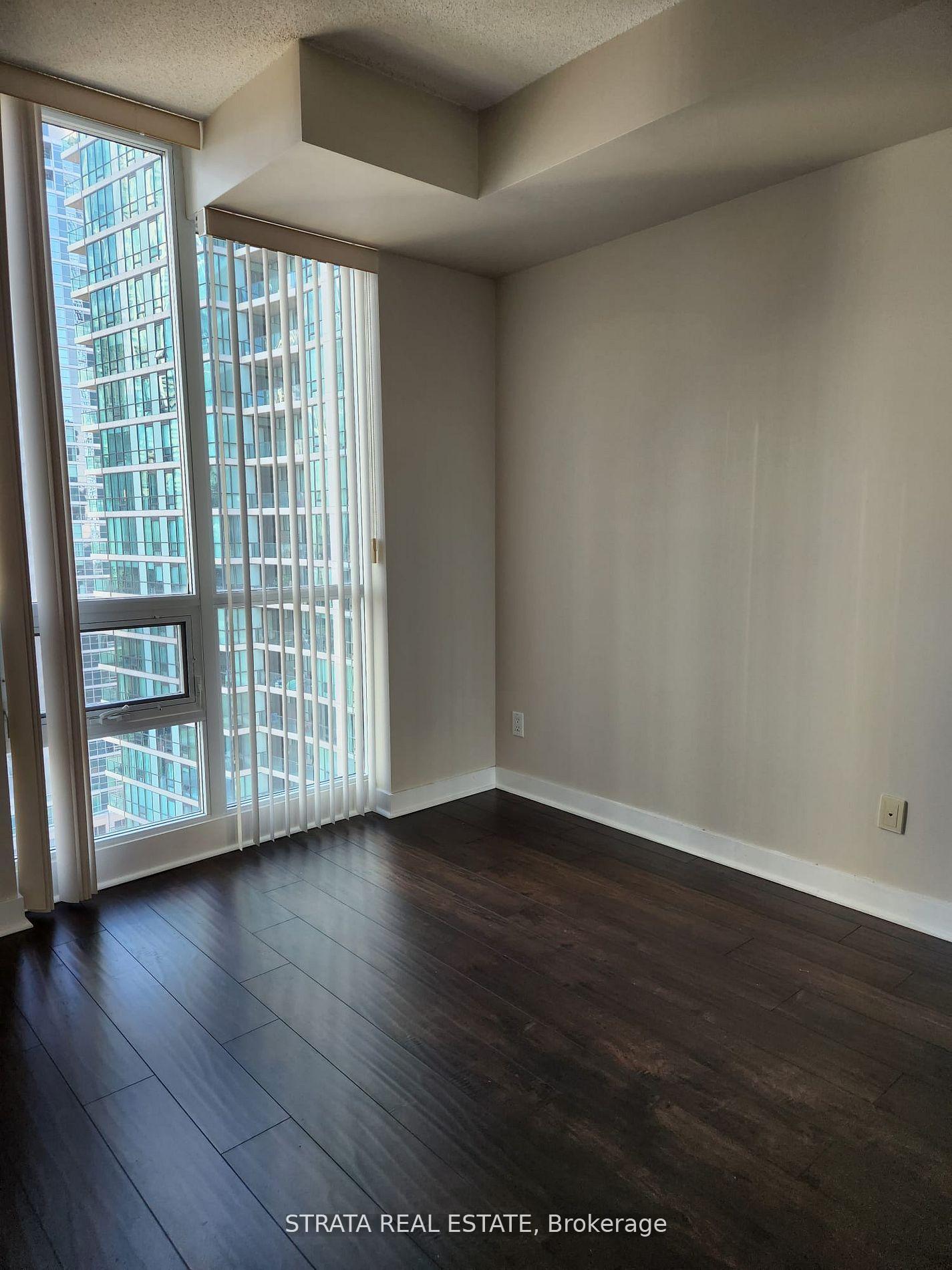 Photo 8 of Unit 2101, 12 yonge Street, Toronto, Waterfront Communities — HOMEH