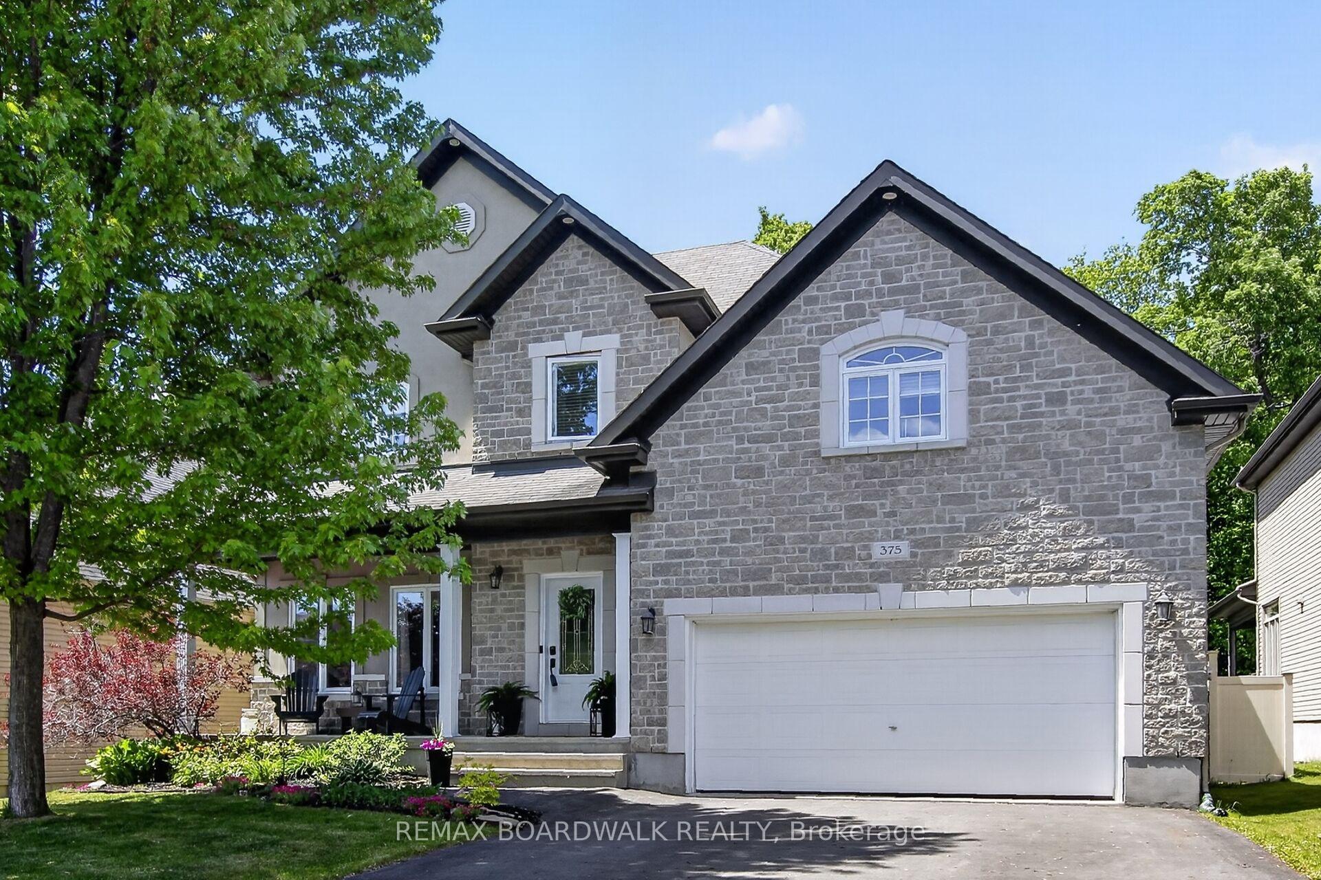 Photo of 375 Quartz Avenue