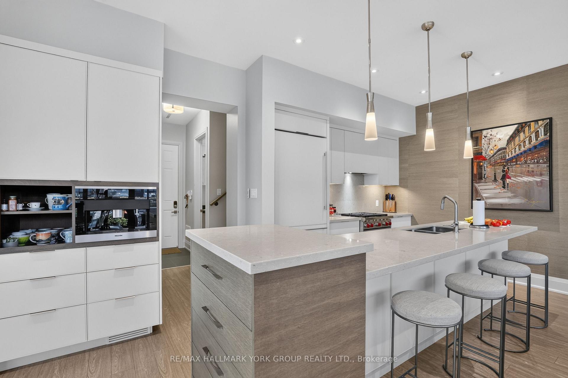 Photo 13 of 3764 Ferretti Court, Innisfil, Rural Innisfil — HOMEH