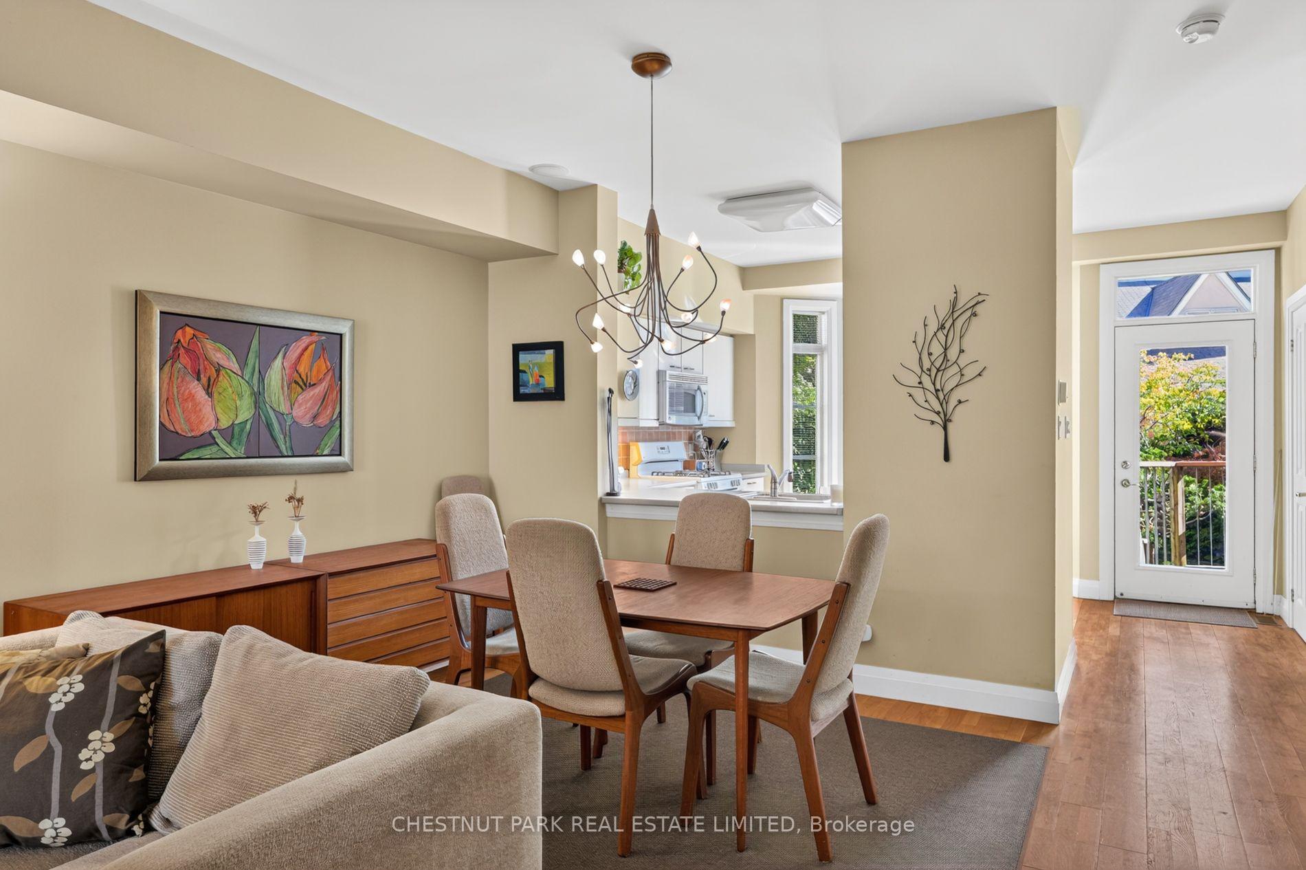 Photo 12 of 47 Shaftesbury Avenue, Toronto, Rosedale-Moore Park — HOMEH