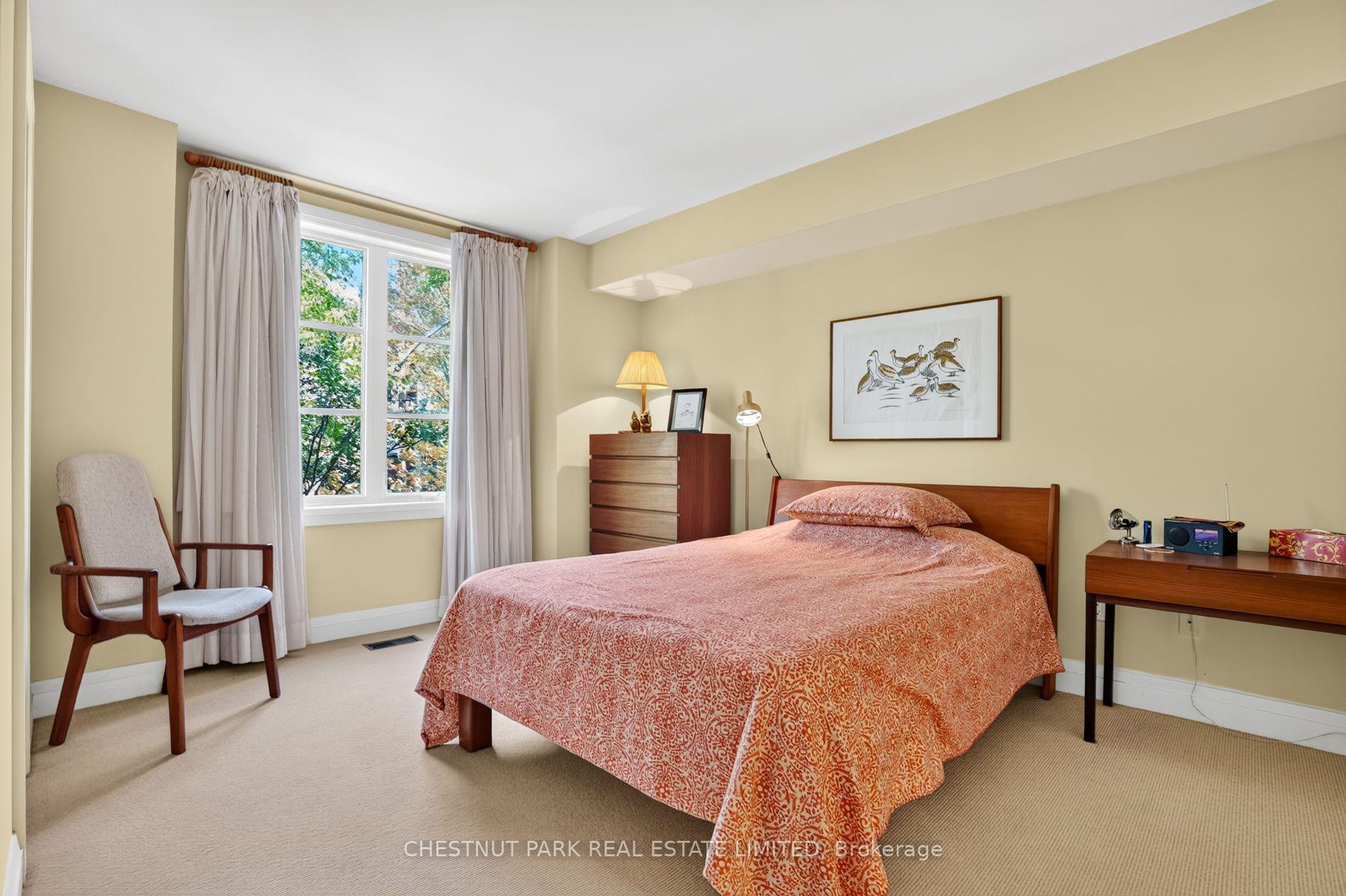 Photo 22 of 47 Shaftesbury Avenue, Toronto, Rosedale-Moore Park — HOMEH