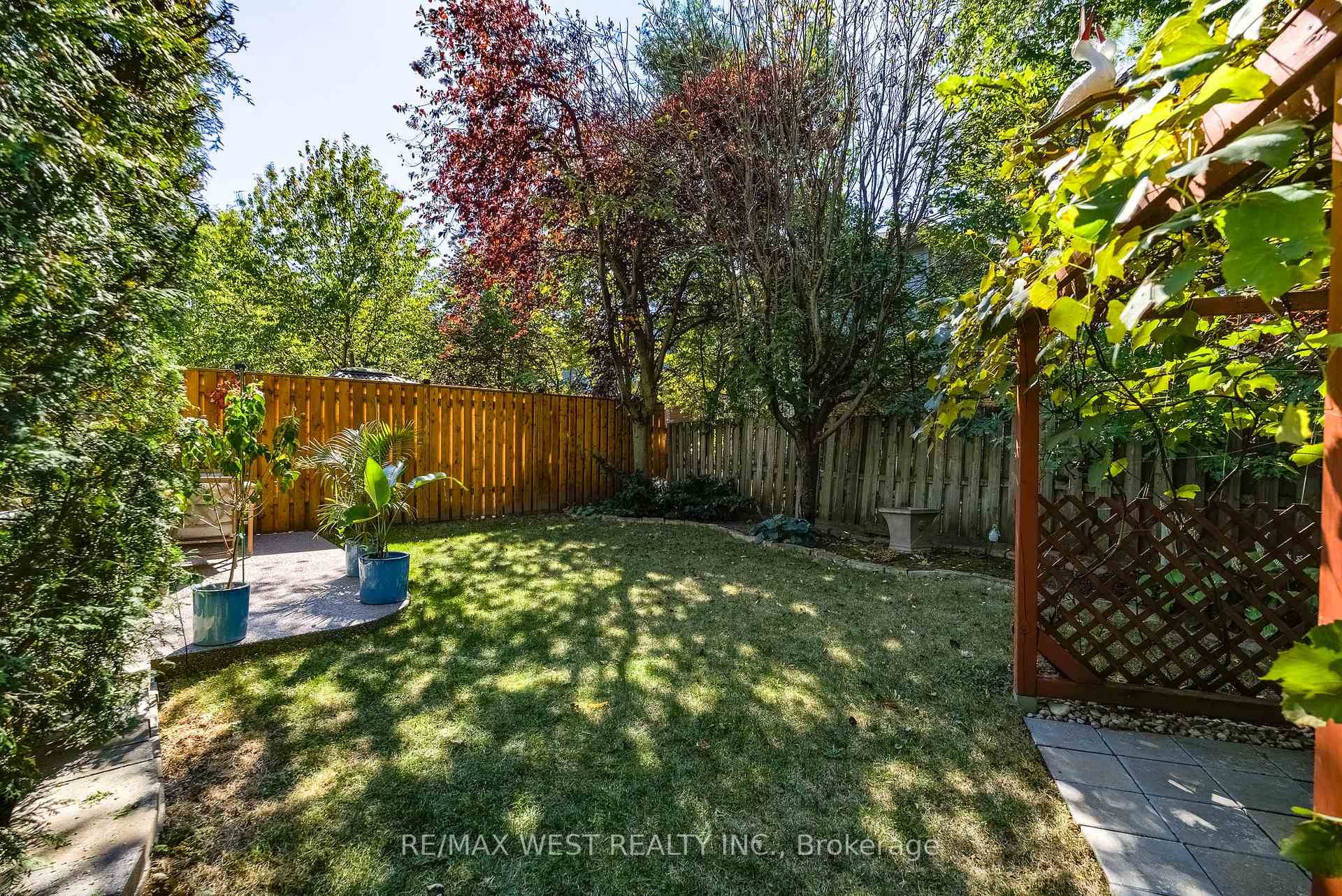 Photo 41 of 1246 Old Oak Drive, Oakville, West Oak Trails — HOMEH