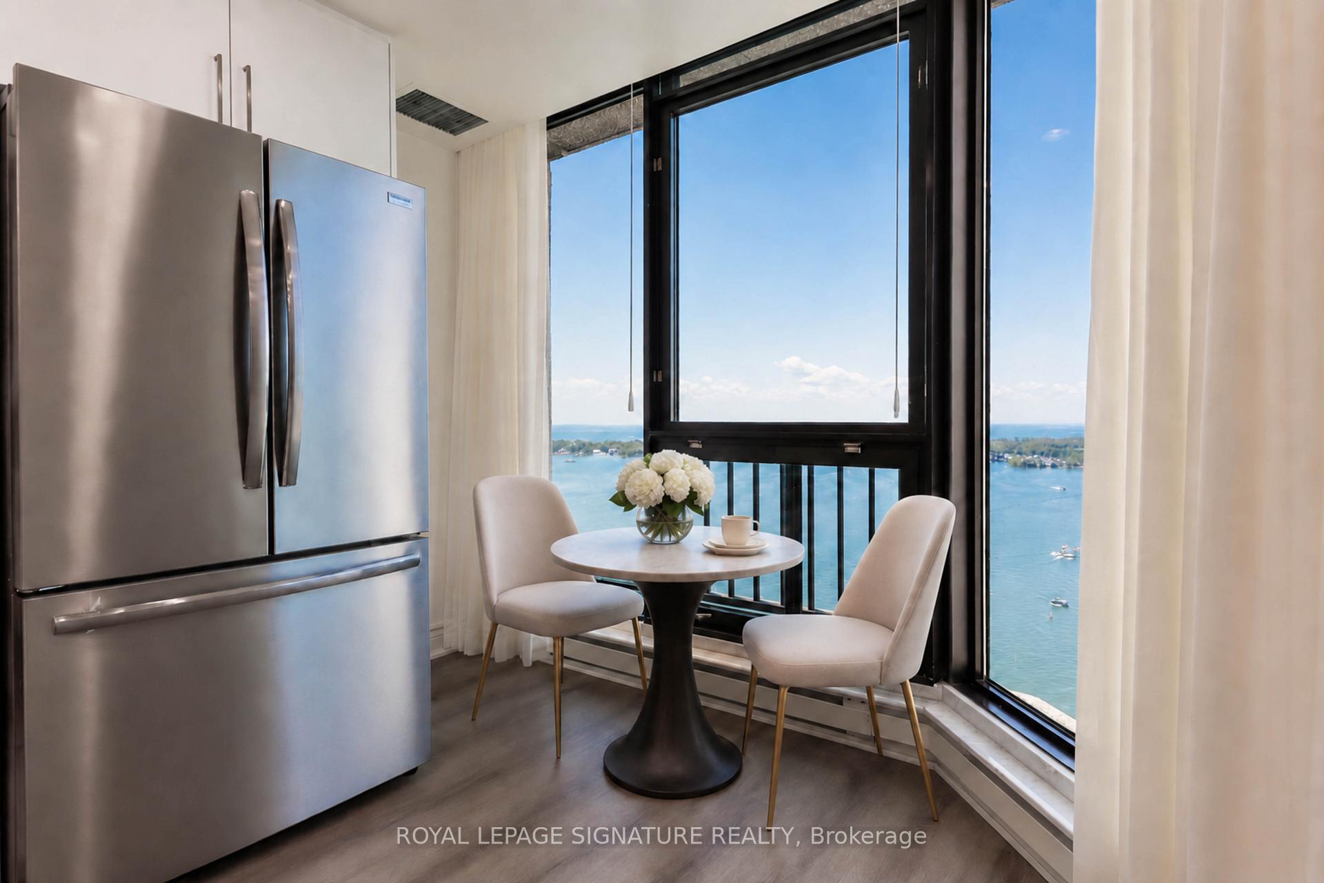 Photo 7 of Unit PH10, 55 Harbour Square, Toronto, Waterfront Communities — HOMEH