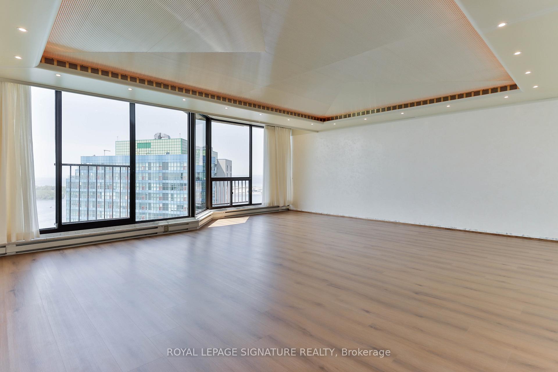 Photo 16 of Unit PH10, 55 Harbour Square, Toronto, Waterfront Communities — HOMEH