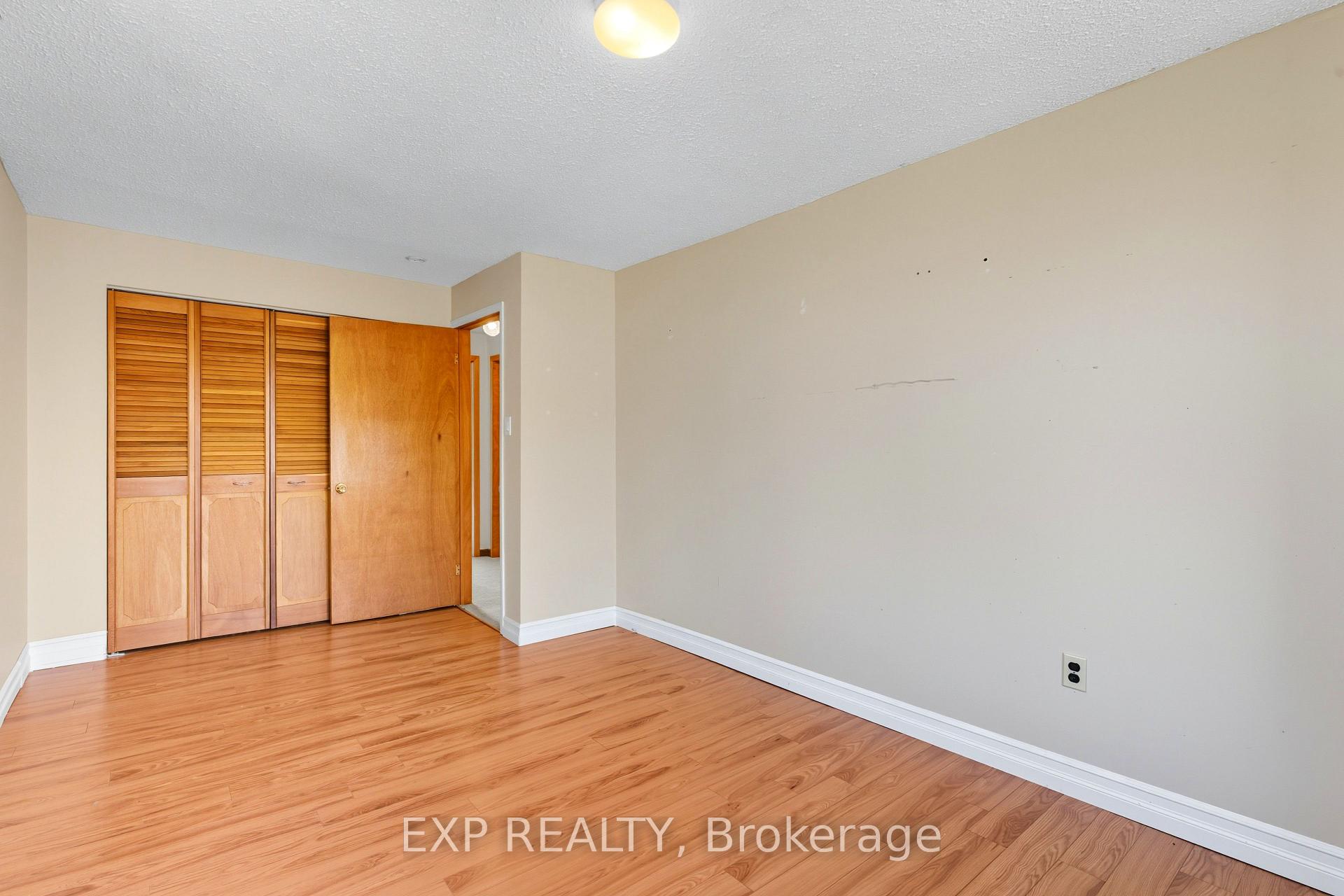 Photo 24 of 5904 Prospect Street, Niagara Falls, Hospital — HOMEH