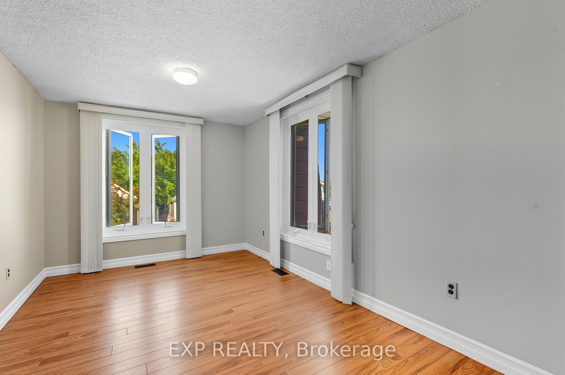 Photo 25 of 5904 Prospect Street, Niagara Falls, Hospital — HOMEH