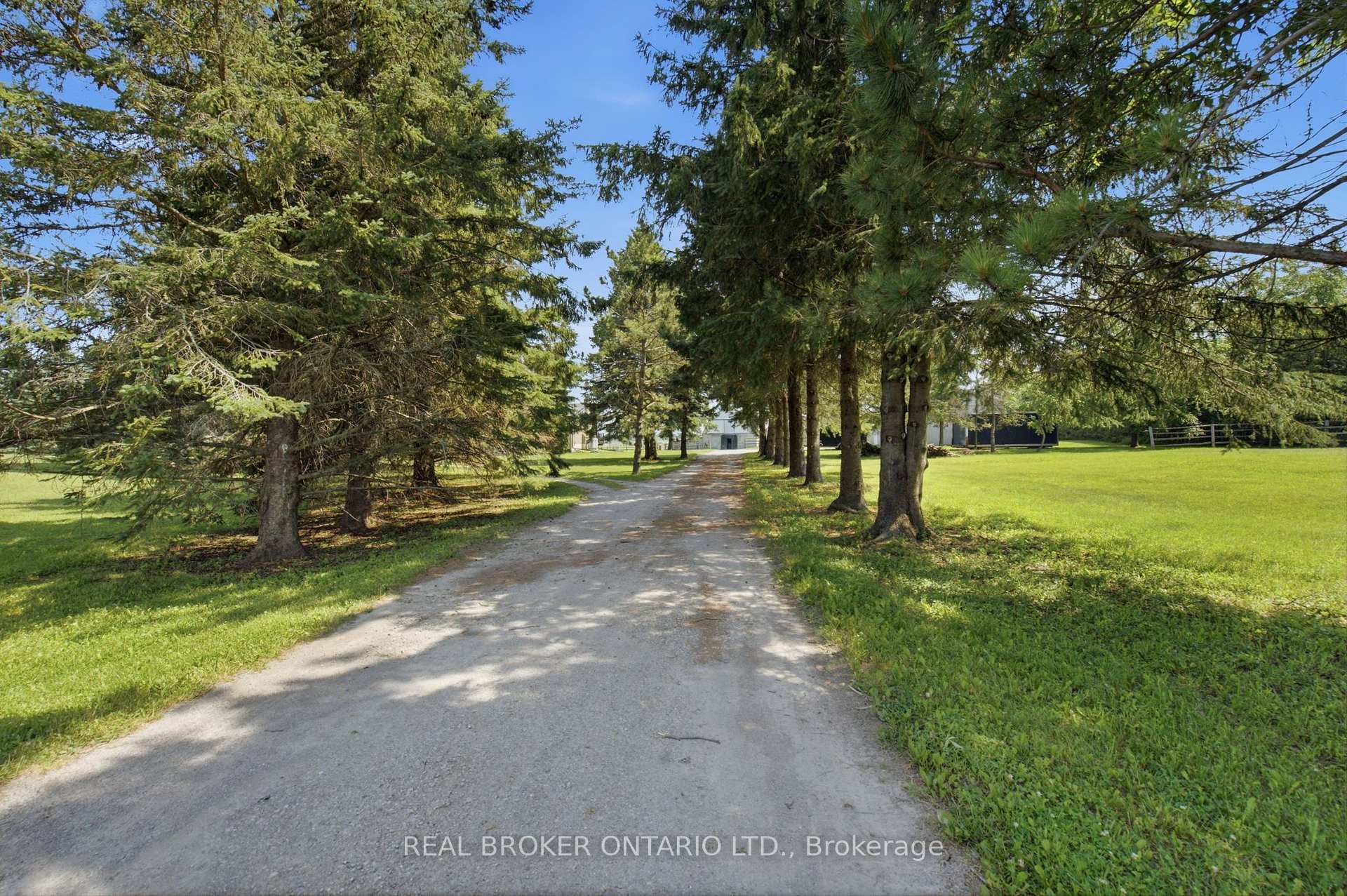 Photo 2 of 785 Reid Road, Uxbridge, Rural Uxbridge — HOMEH