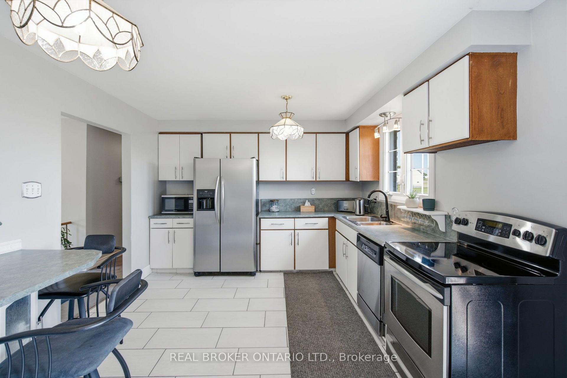 Photo 9 of 785 Reid Road, Uxbridge, Rural Uxbridge — HOMEH