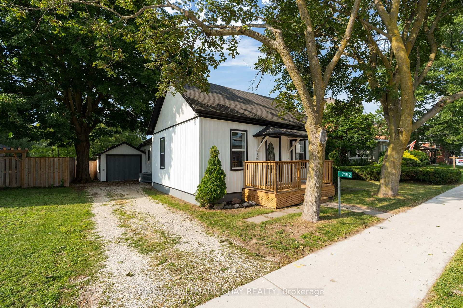 Photo 2 of 7192 26 Highway, Clearview, Stayner — HOMEH