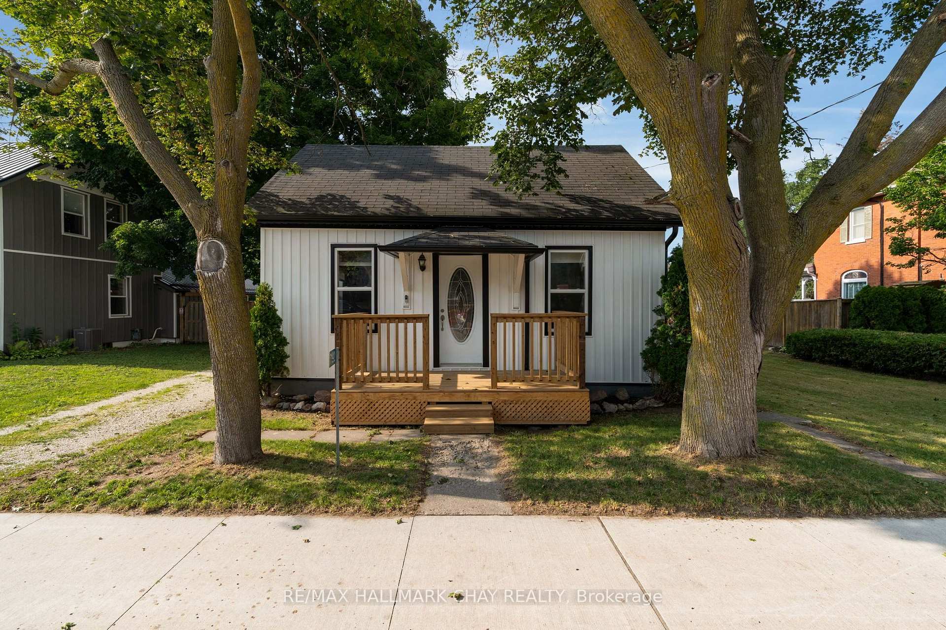 Photo 3 of 7192 26 Highway, Clearview, Stayner — HOMEH