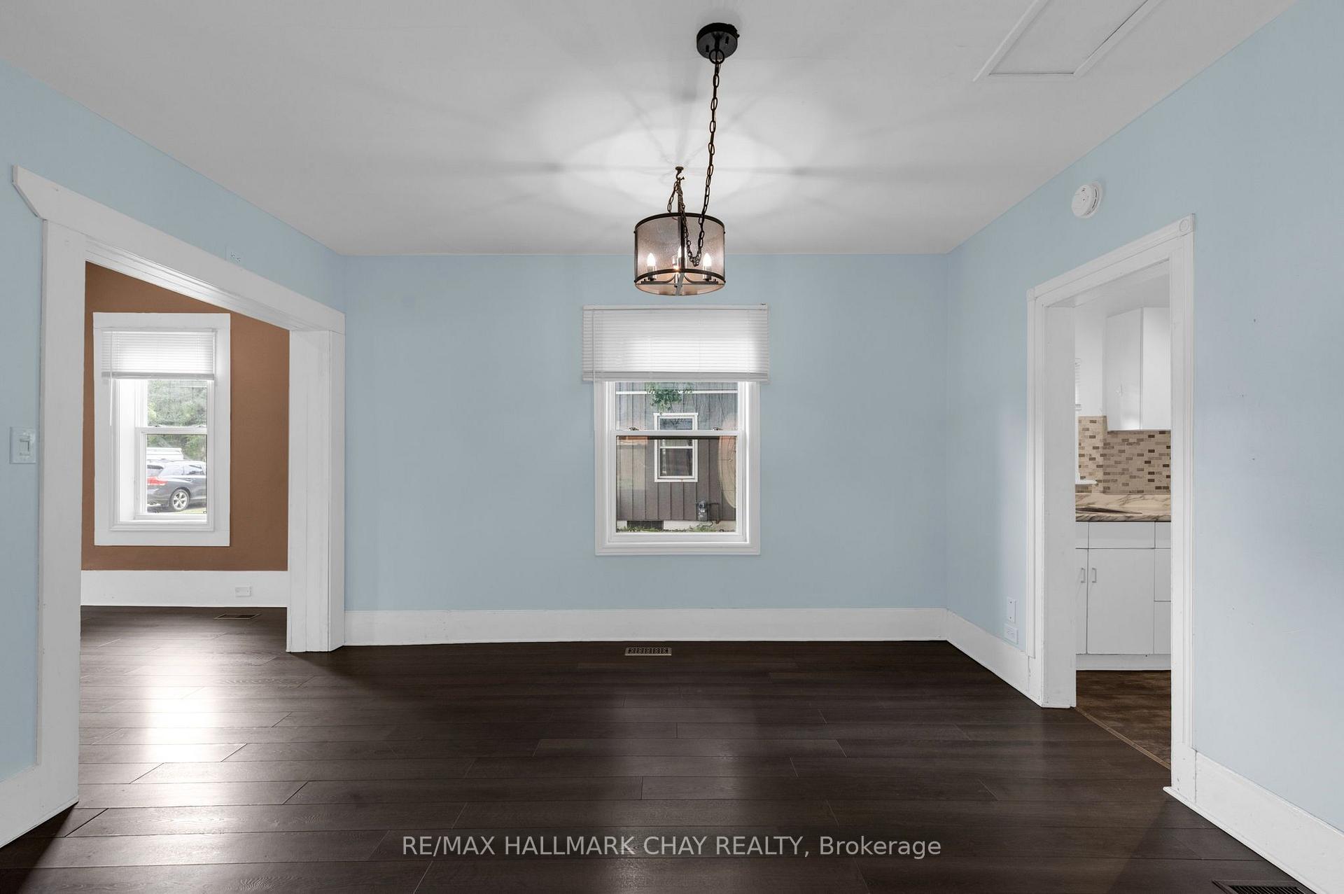 Photo 10 of 7192 26 Highway, Clearview, Stayner — HOMEH
