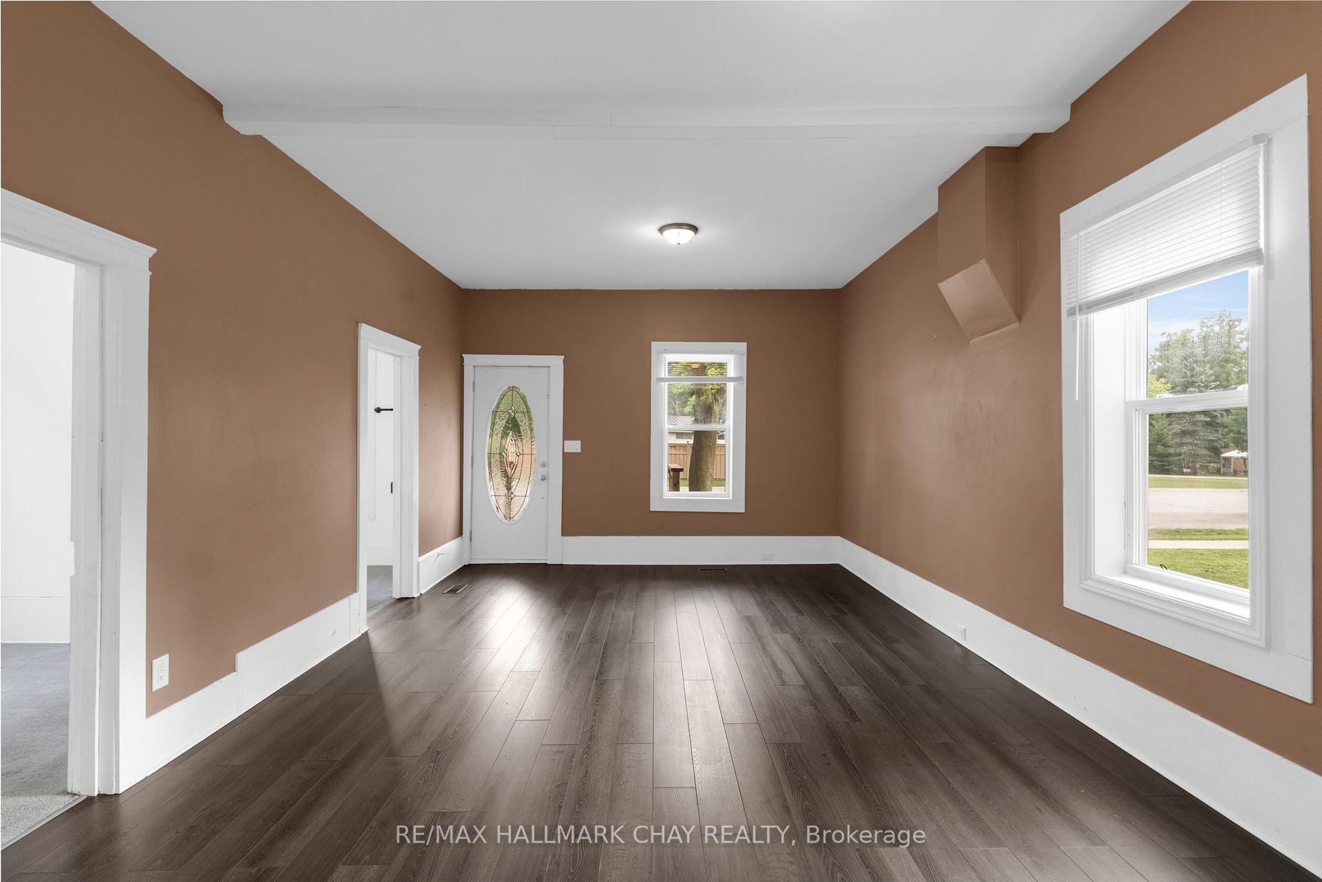 Photo 12 of 7192 26 Highway, Clearview, Stayner — HOMEH