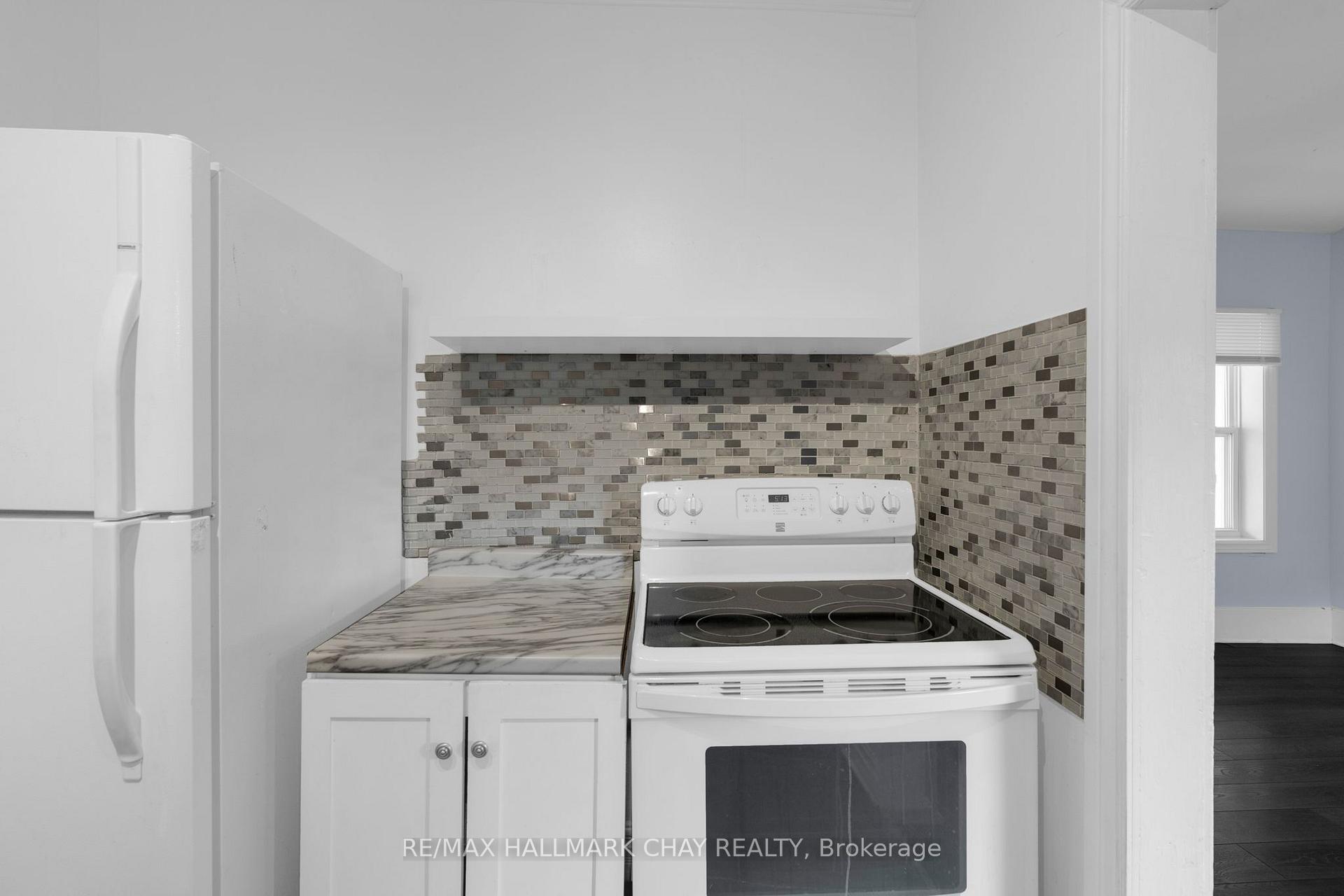 Photo 18 of 7192 26 Highway, Clearview, Stayner — HOMEH