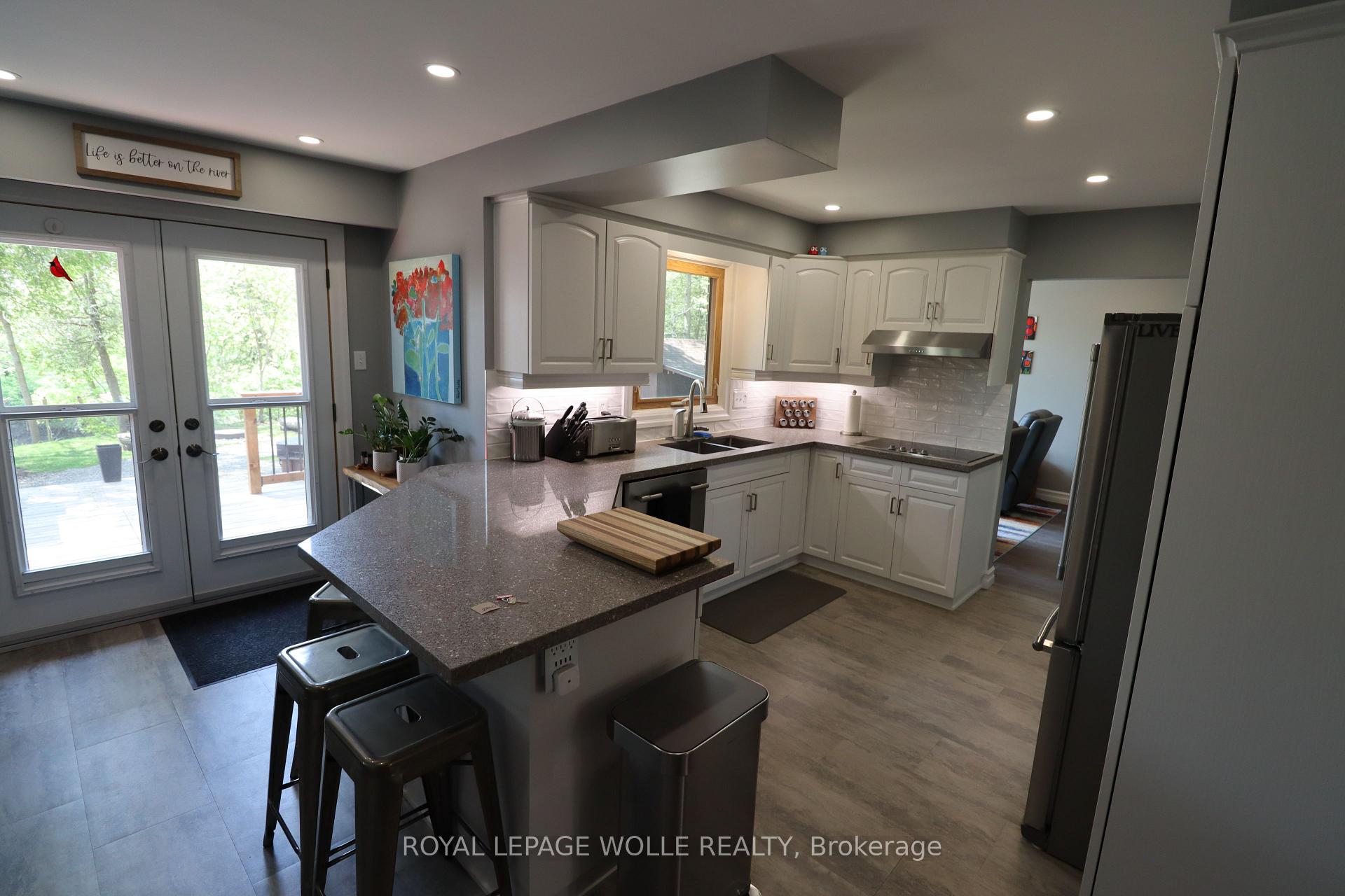 Photo 9 of 1814 Nafziger Road, Wilmot — HOMEH