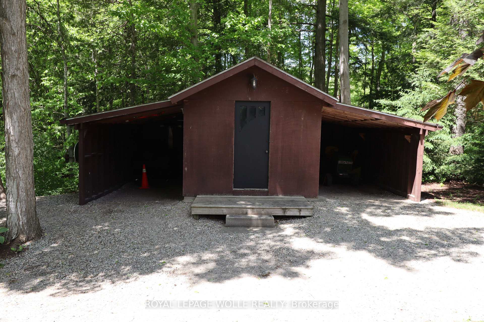Photo 31 of 1814 Nafziger Road, Wilmot — HOMEH