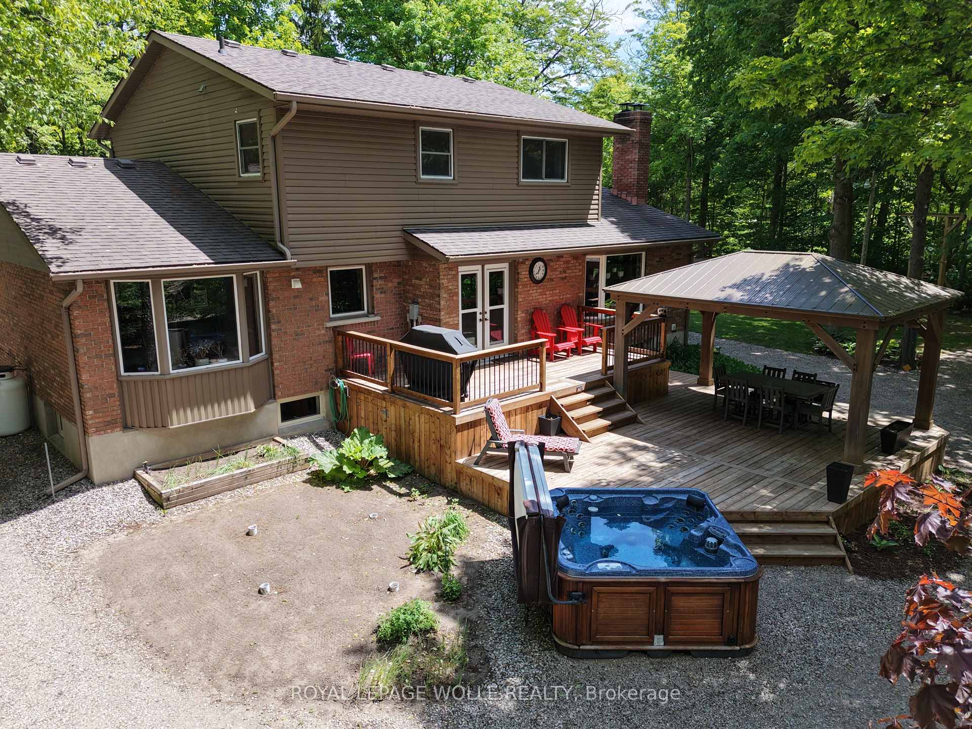 Photo 32 of 1814 Nafziger Road, Wilmot — HOMEH