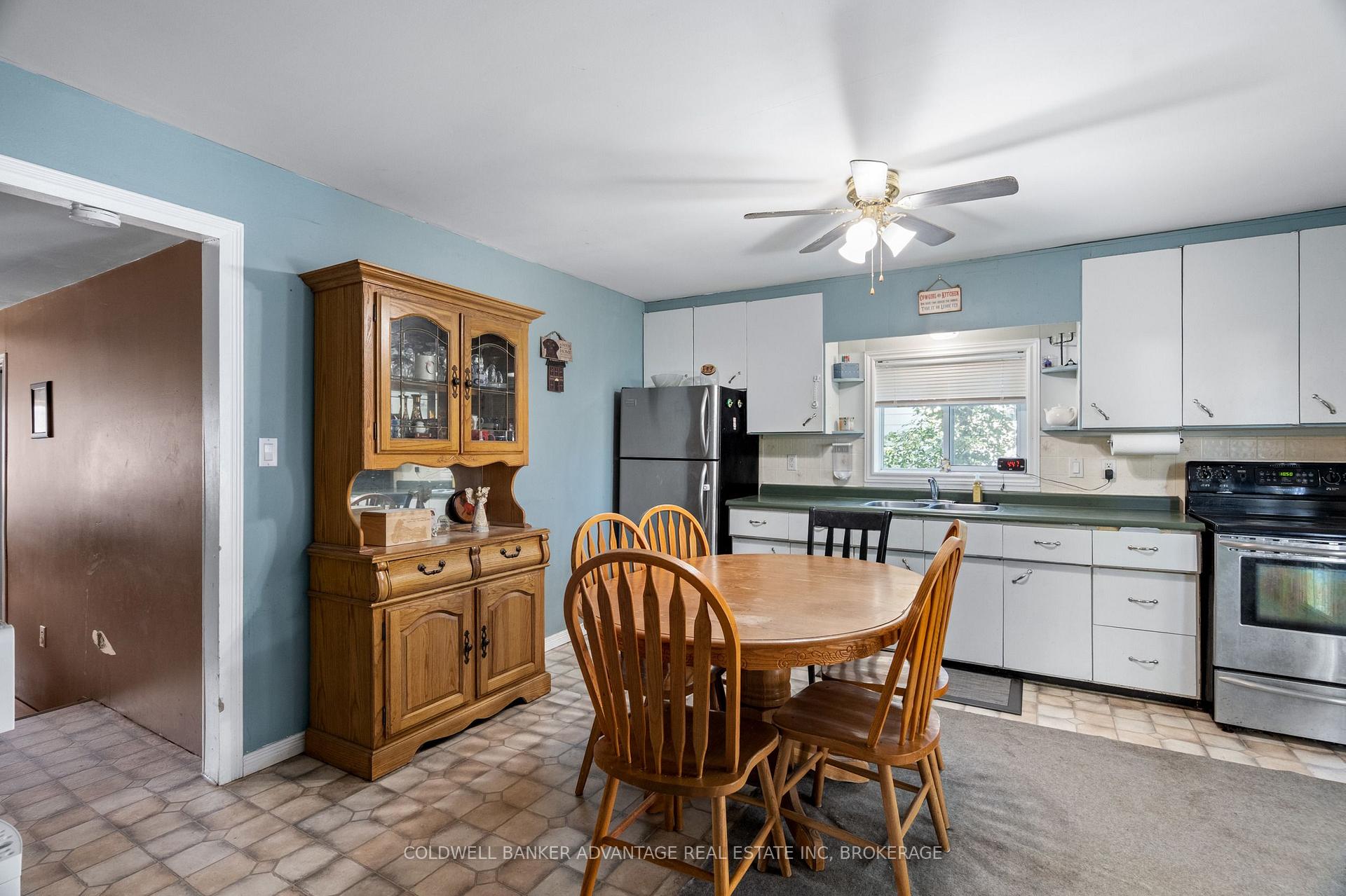 Photo 18 of 16 Achilles Avenue, Welland, Lincoln/Crowland — HOMEH