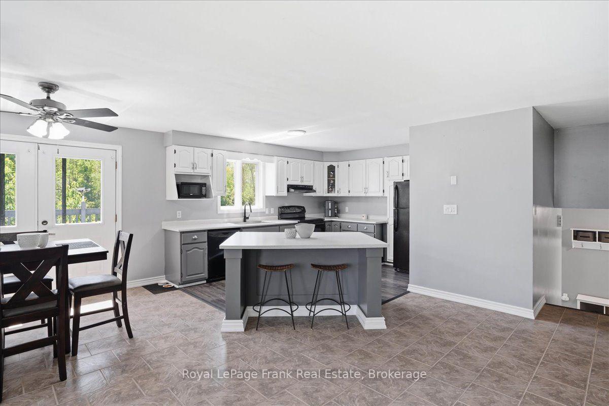 Photo 17 of 1400 Casey Road, Belleville, Thurlow Ward — HOMEH