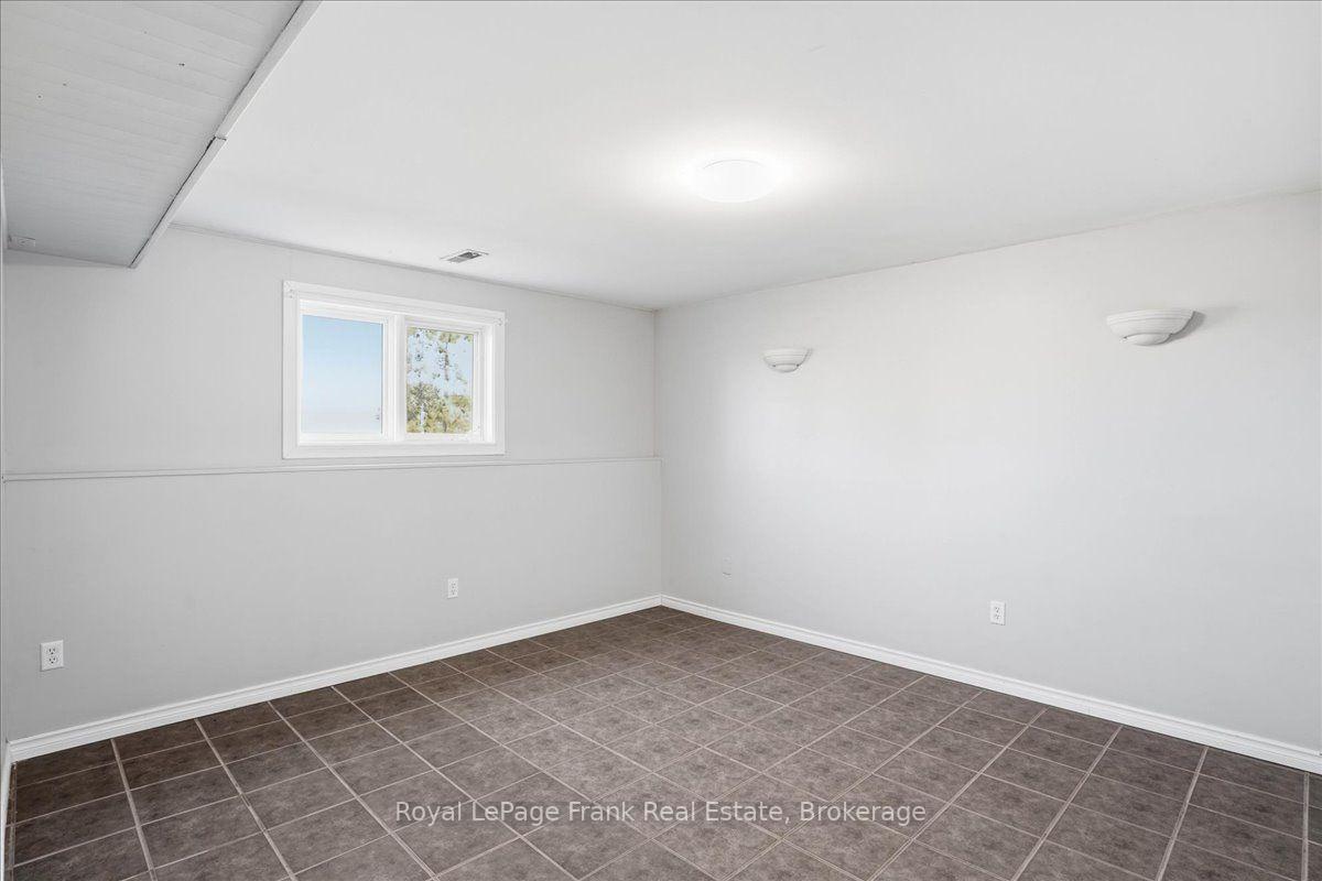 Photo 31 of 1400 Casey Road, Belleville, Thurlow Ward — HOMEH