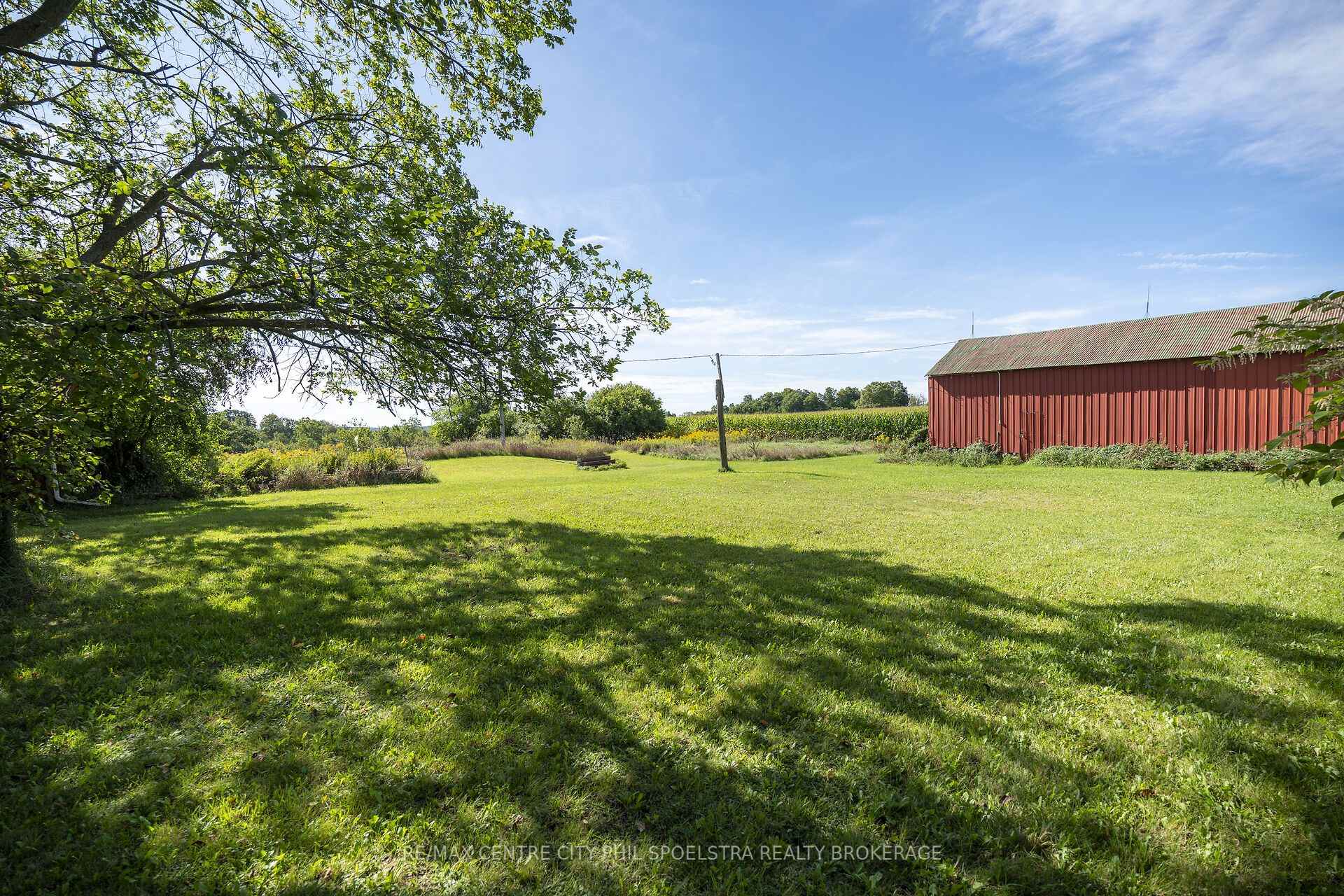 Photo 17 of 1000 Bridge Street E, Woolwich, Breslau — HOMEH
