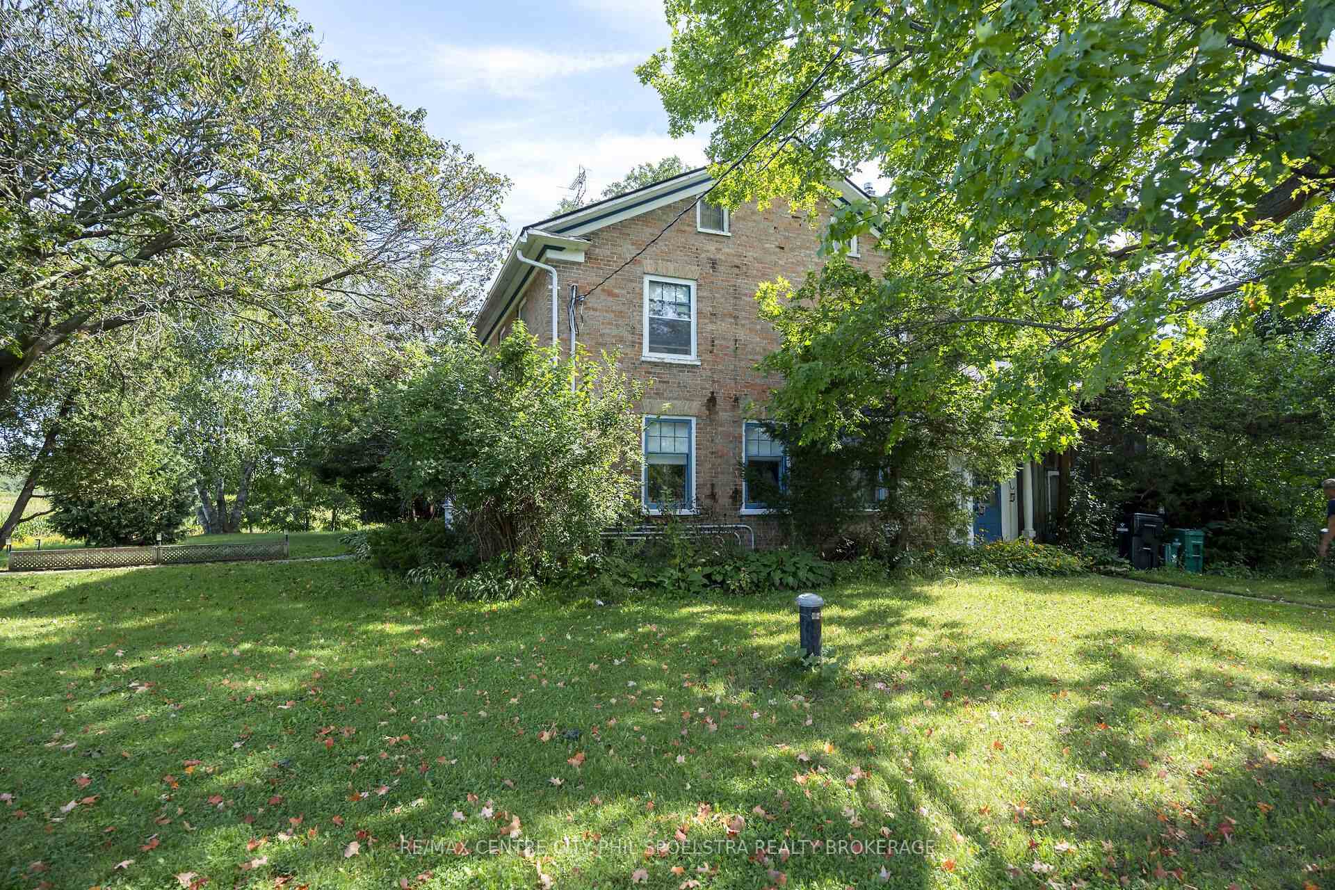 Photo 31 of 1000 Bridge Street E, Woolwich, Breslau — HOMEH