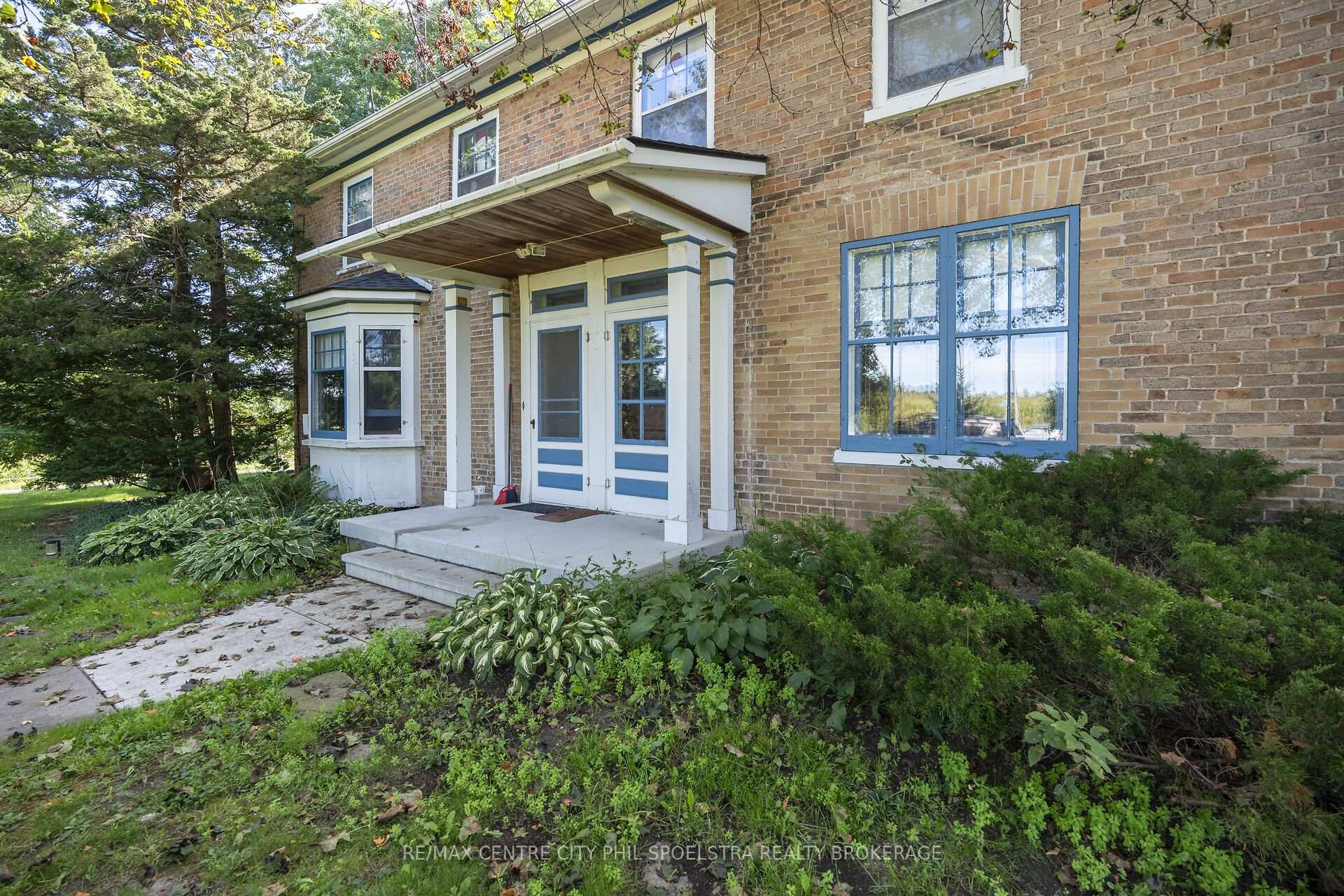 Photo 32 of 1000 Bridge Street E, Woolwich, Breslau — HOMEH