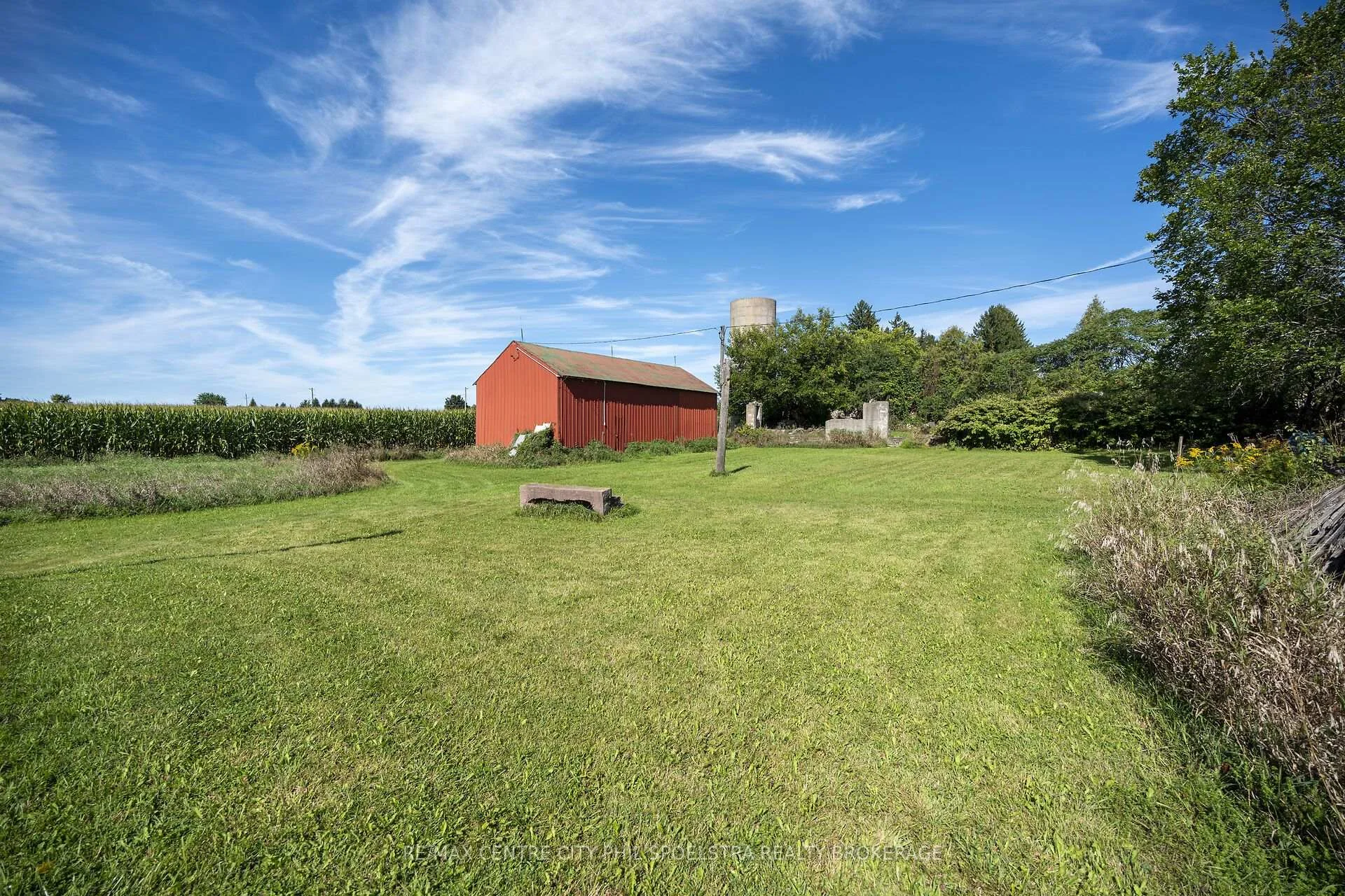 Photo 15 of 1000 Bridge Street E, Woolwich, Breslau — HOMEH
