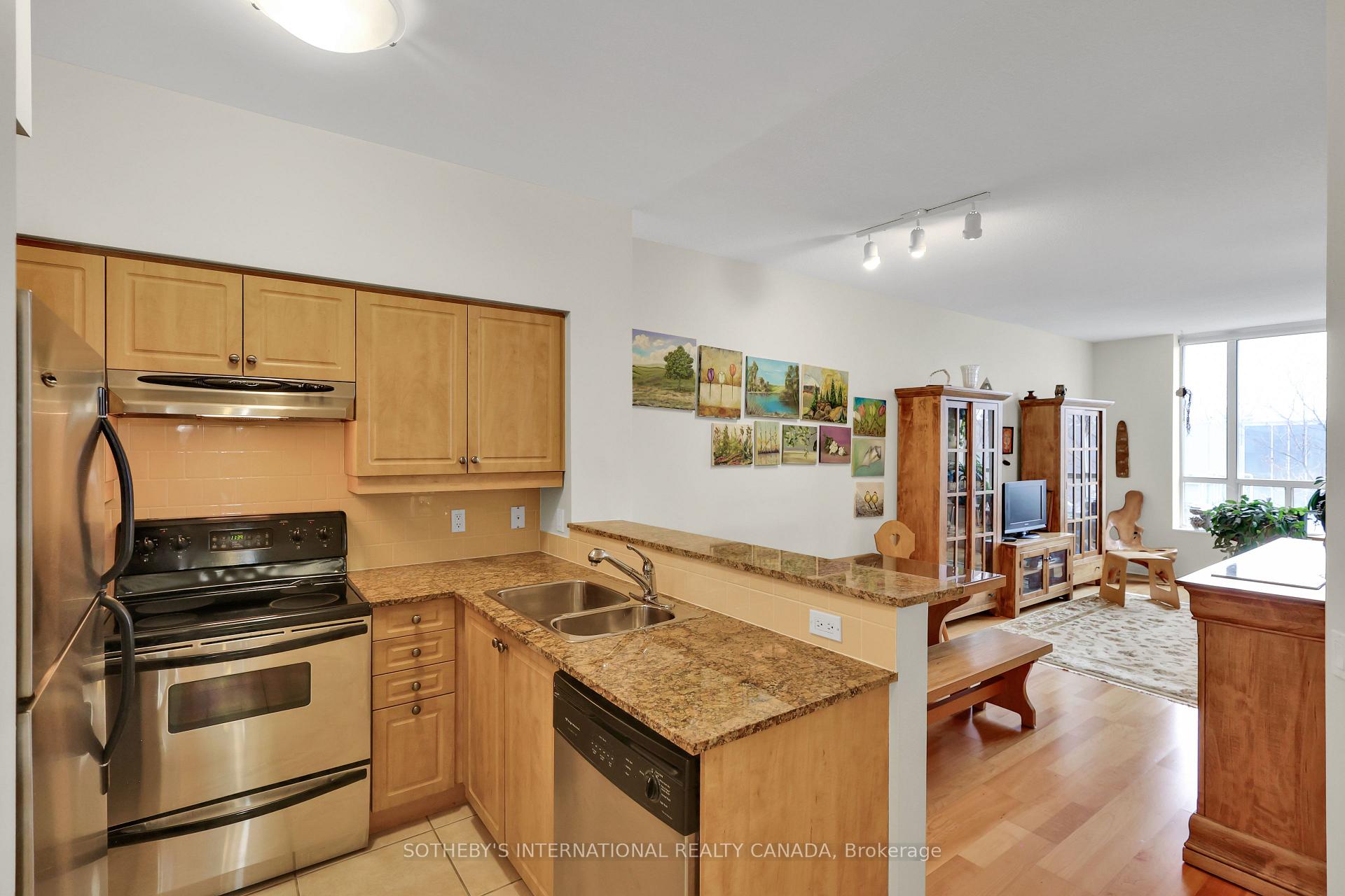 Photo 2 of Unit 407, 481 Rosewell Avenue, Toronto, Lawrence Park South — HOMEH