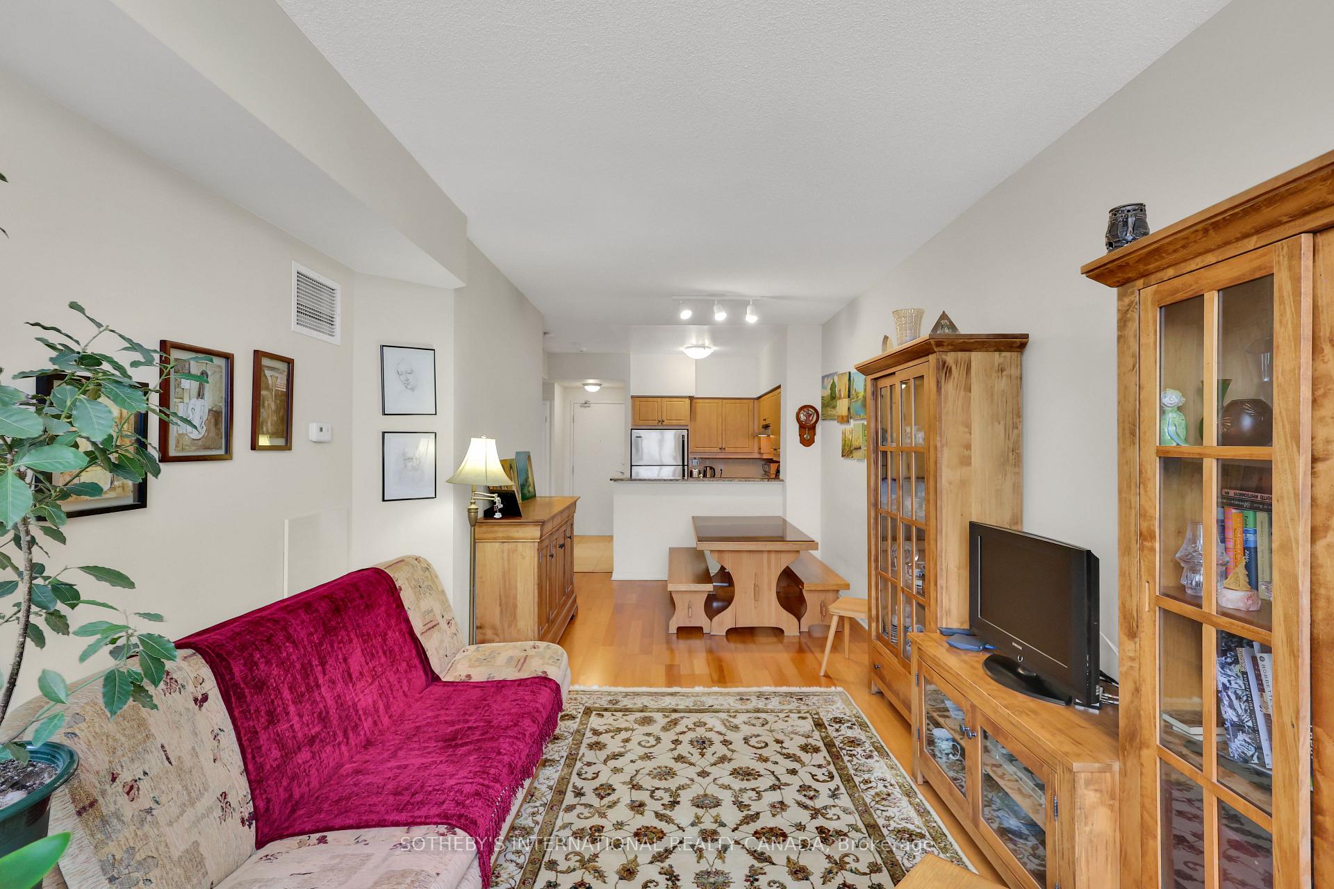 Photo 10 of Unit 407, 481 Rosewell Avenue, Toronto, Lawrence Park South — HOMEH