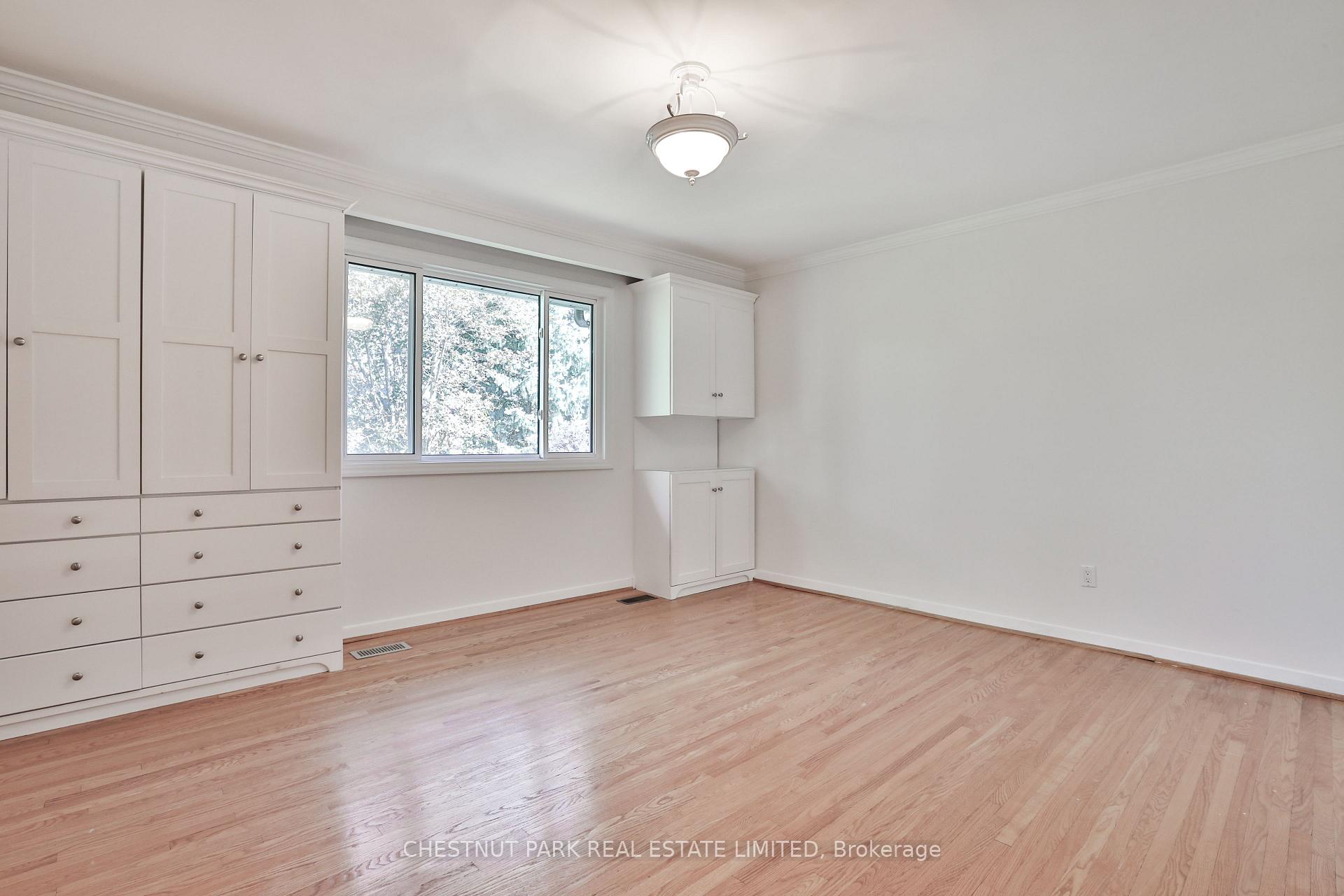 Photo 18 of 2 Allview Crescent, North York, Bayview Village — HOMEH