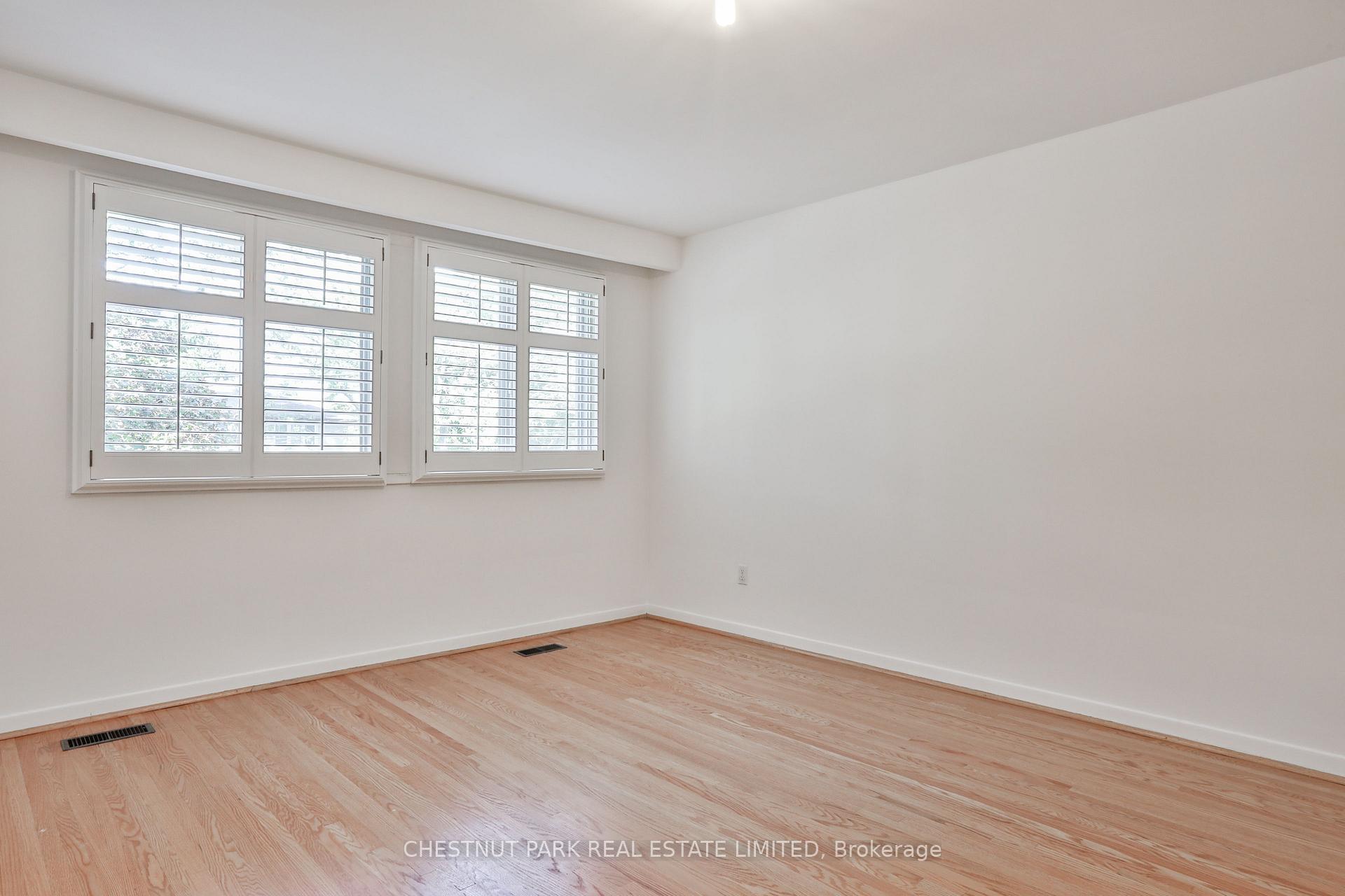 Photo 21 of 2 Allview Crescent, North York, Bayview Village — HOMEH