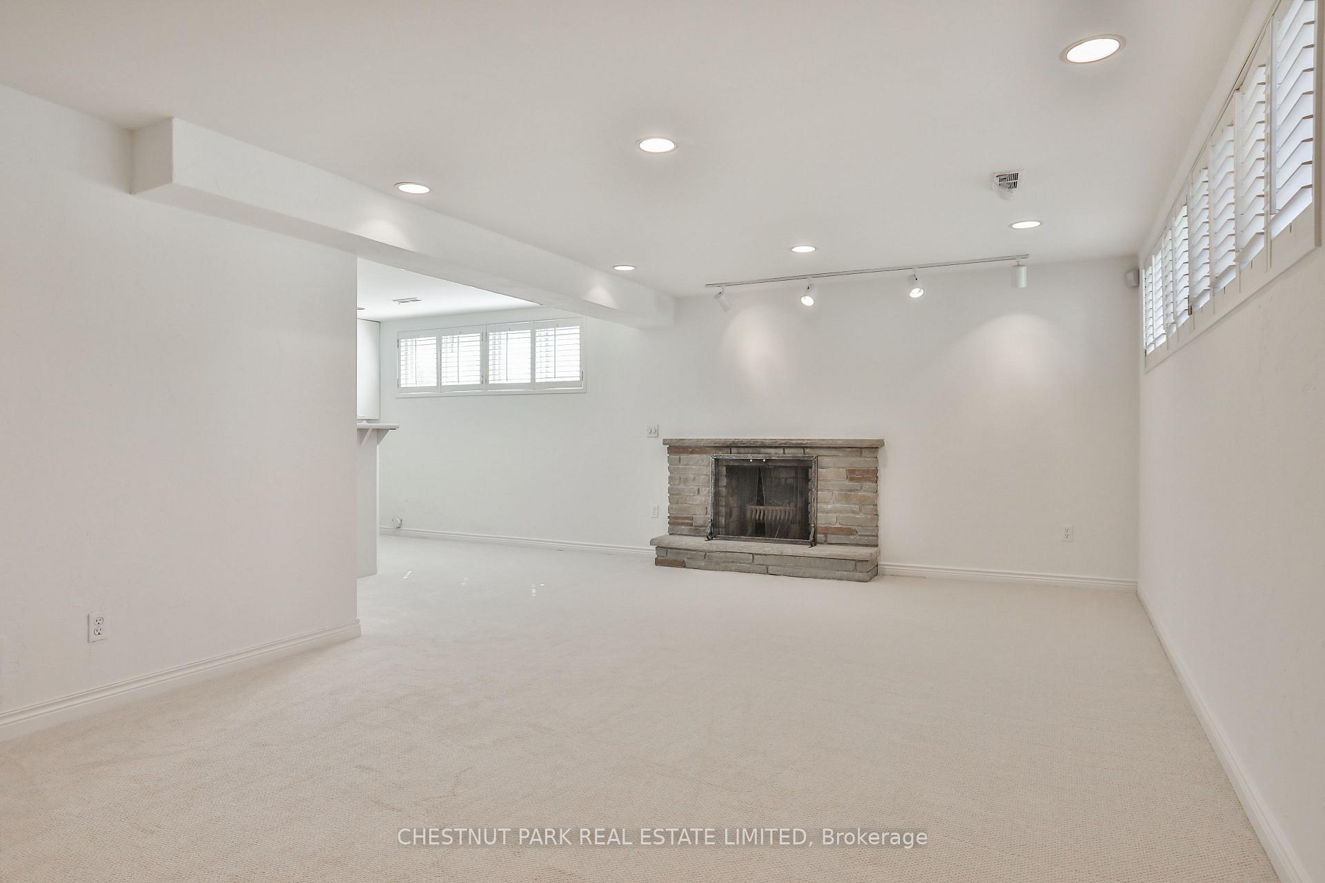 Photo 25 of 2 Allview Crescent, North York, Bayview Village — HOMEH