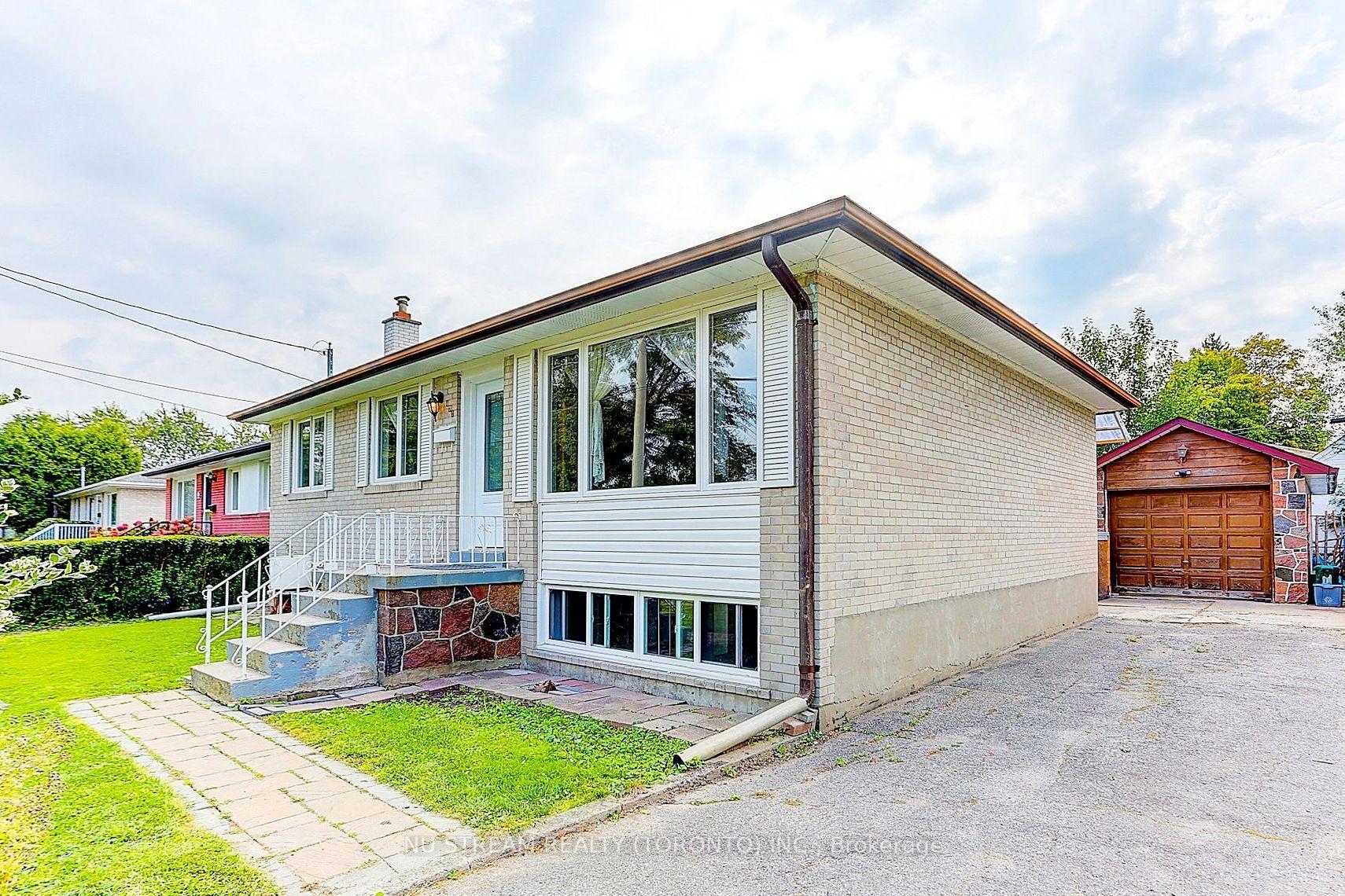 Photo 3 of Unit Main, 432 Crosby Avenue, Richmond Hill, Crosby — HOMEH