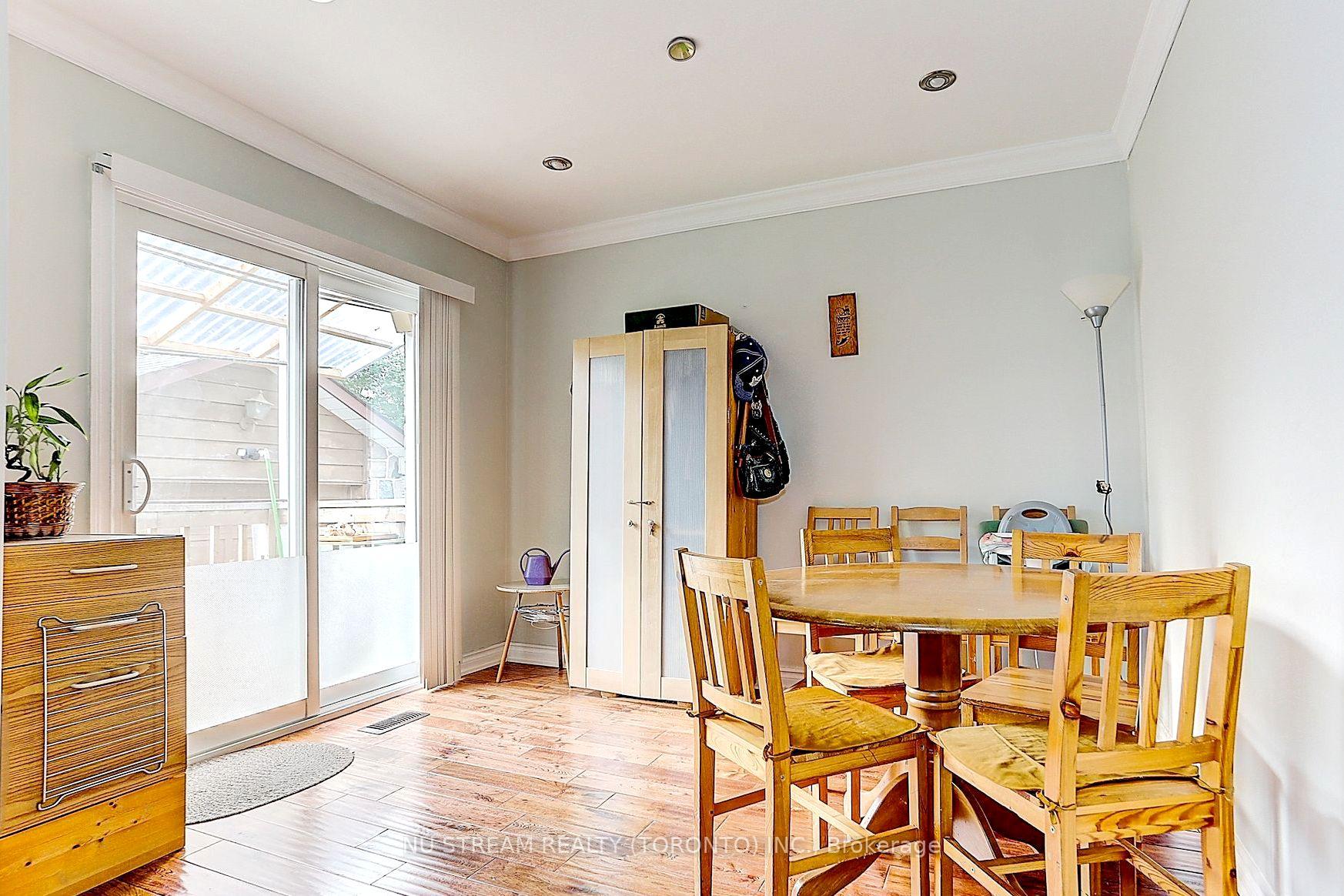 Photo 14 of Unit Main, 432 Crosby Avenue, Richmond Hill, Crosby — HOMEH
